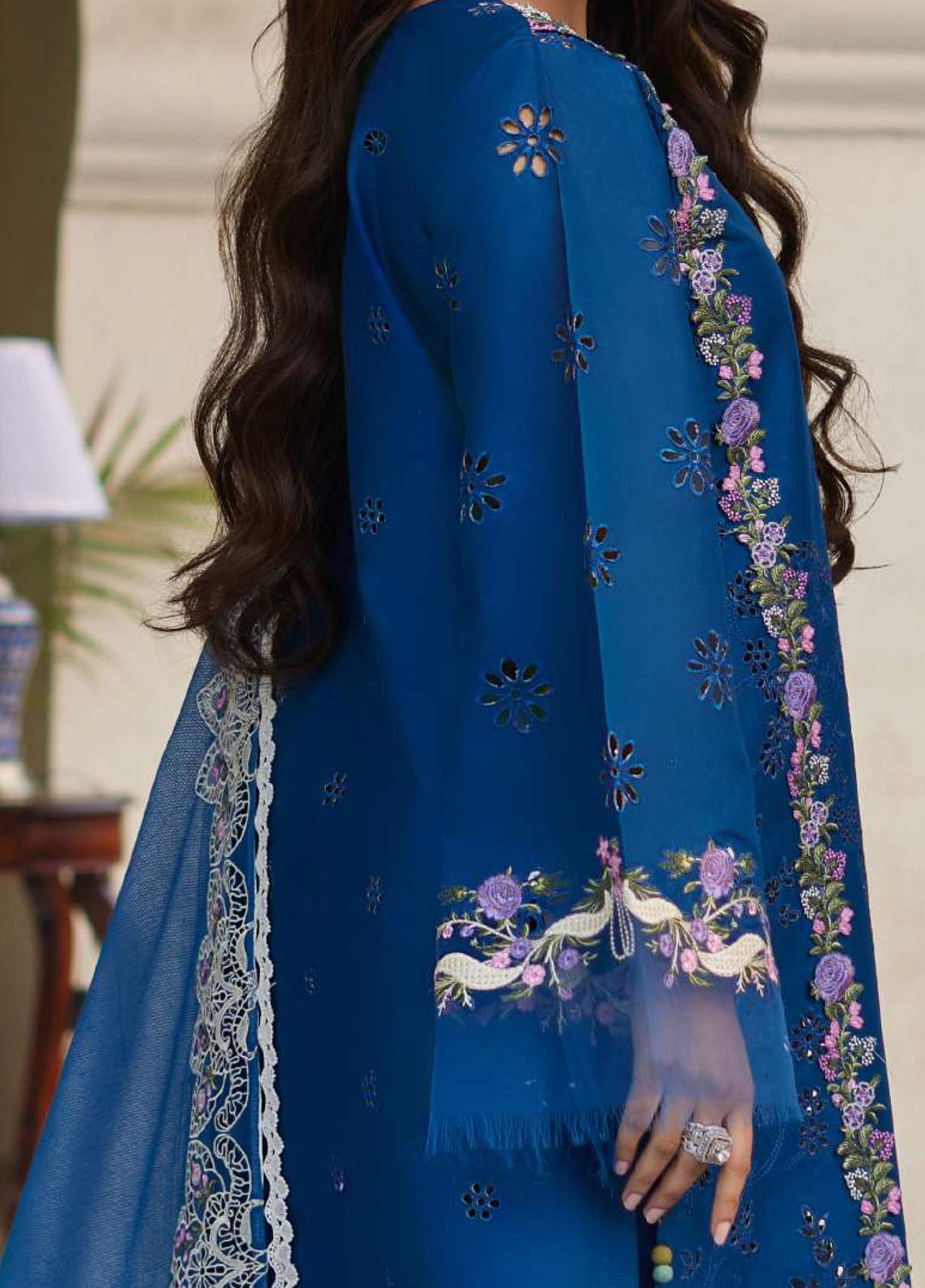 Elaf Premium Eid Edit Embroidered Lawn 3 Piece Unstitched Suit EF24PEE D-04 ALMAS Elaf Premium Eid Edit Embroidered Lawn 3 Piece Unstitched Suit EF24PEE D-04 ALMAS