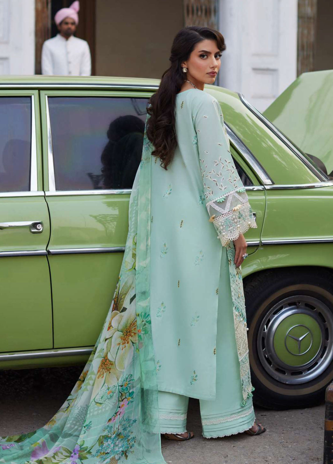 Elaf Premium Eid Edit Embroidered Lawn 3 Piece Unstitched Suit EF24PEE D-11 SIVANA Elaf Premium Eid Edit Embroidered Lawn 3 Piece Unstitched Suit EF24PEE D-11 SIVANA