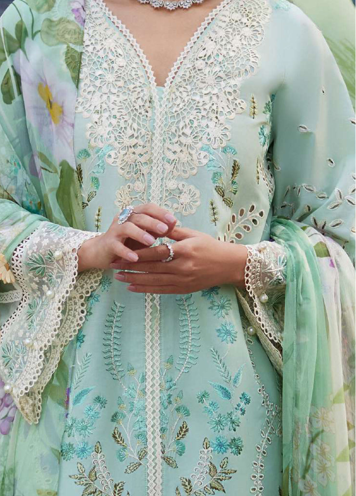 Elaf Premium Eid Edit Embroidered Lawn 3 Piece Unstitched Suit EF24PEE D-11 SIVANA Elaf Premium Eid Edit Embroidered Lawn 3 Piece Unstitched Suit EF24PEE D-11 SIVANA