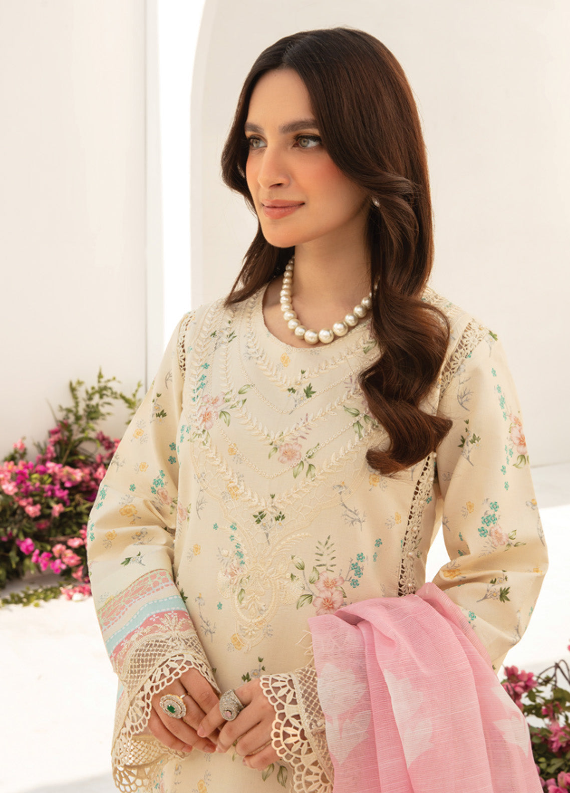 Florance By Rang Rasiya Embroidered Premium Lawn 3 Piece Unstitched Suit RR24FEL D01 IVORY Florance By Rang Rasiya Embroidered Premium Lawn 3 Piece Unstitched Suit RR24FEL D01 IVORY