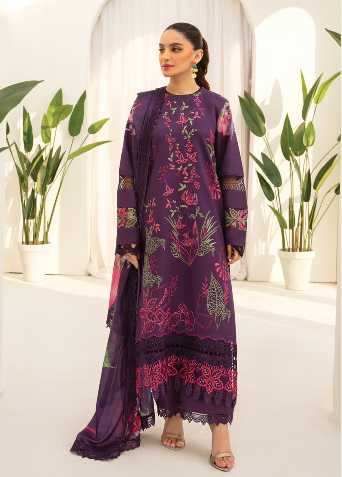 Florance By Rang Rasiya Embroidered Premium Lawn 3 Piece Unstitched Suit RR24FEL D05 CARNATION Florance By Rang Rasiya Embroidered Premium Lawn 3 Piece Unstitched Suit RR24FEL D05 CARNATION