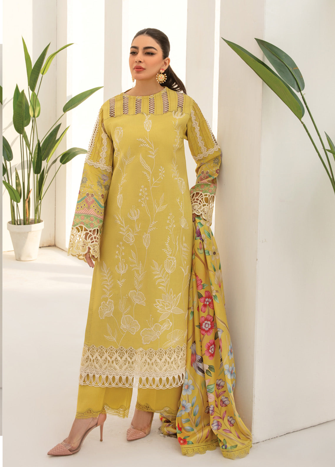 Florance By Rang Rasiya Embroidered Premium Lawn 3 Piece Unstitched Suit RR24FEL D06 SUNSHINE Florance By Rang Rasiya Embroidered Premium Lawn 3 Piece Unstitched Suit RR24FEL D06 SUNSHINE