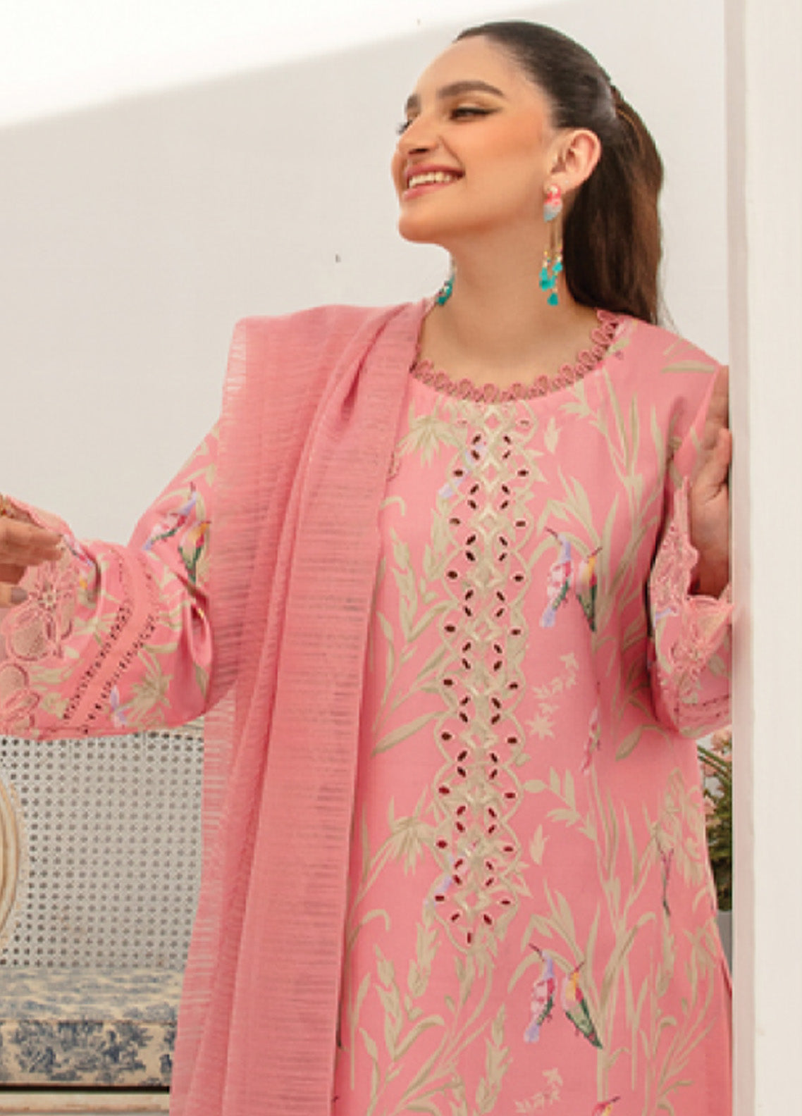 Florance By Rang Rasiya Embroidered Premium Lawn 3 Piece Unstitched Suit RR24FEL D08 AIRA Florance By Rang Rasiya Embroidered Premium Lawn 3 Piece Unstitched Suit RR24FEL D08 AIRA