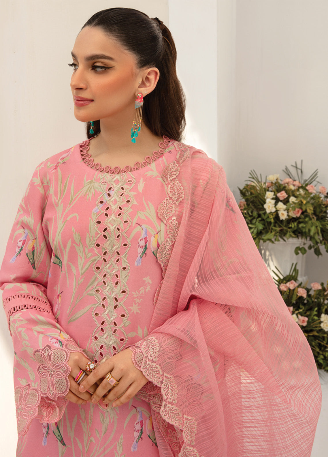 Florance By Rang Rasiya Embroidered Premium Lawn 3 Piece Unstitched Suit RR24FEL D08 AIRA Florance By Rang Rasiya Embroidered Premium Lawn 3 Piece Unstitched Suit RR24FEL D08 AIRA