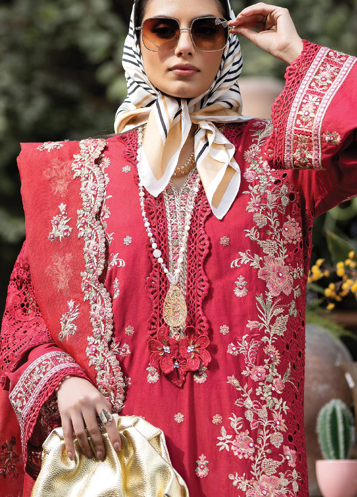 Gulposh By Serene Luxury Embroidered Lawn 3 Piece Unstitched Suit S24GLL-46-AMAL Gulposh By Serene Luxury Embroidered Lawn 3 Piece Unstitched Suit S24GLL-46-AMAL