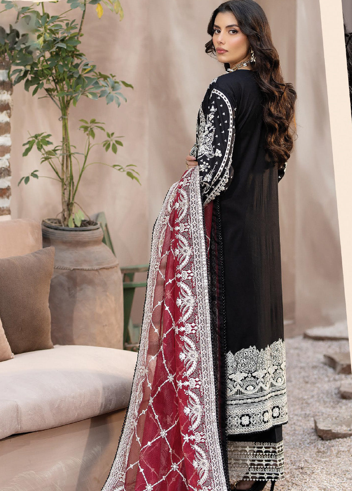 Gulposh By Serene Luxury Embroidered Lawn 3 Piece Unstitched Suit S24GLL-48-AAFIA Gulposh By Serene Luxury Embroidered Lawn 3 Piece Unstitched Suit S24GLL-48-AAFIA