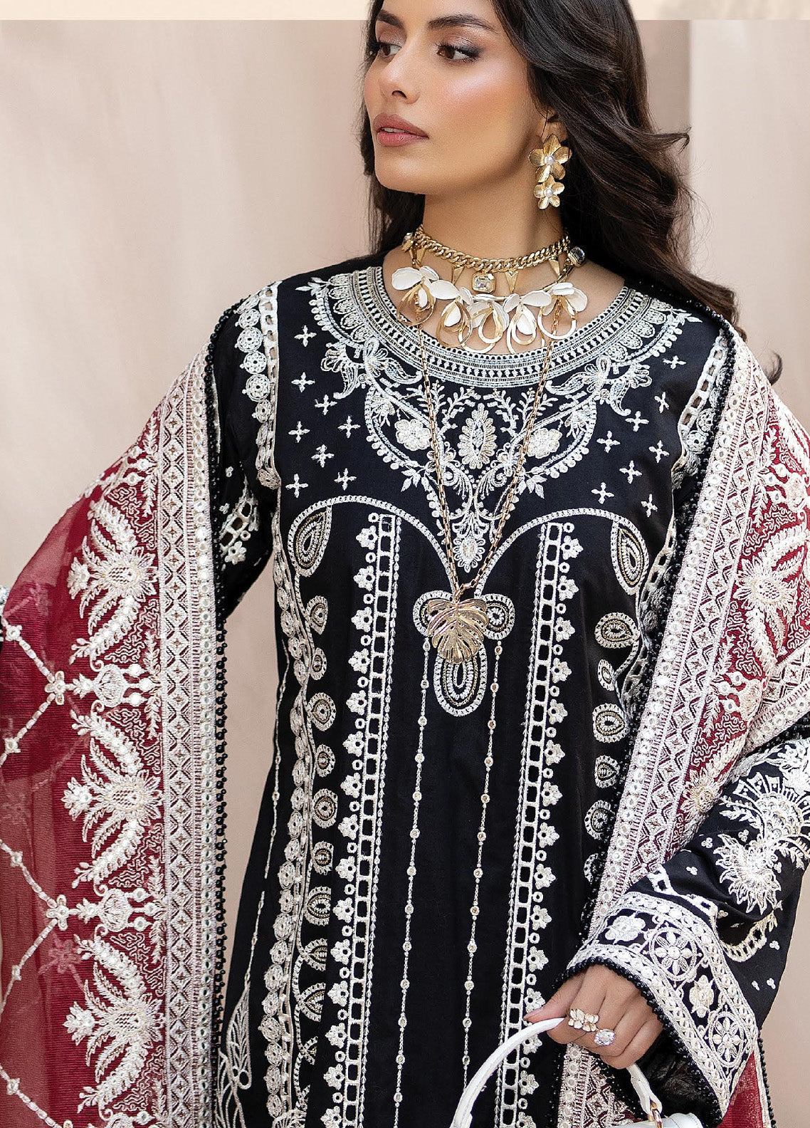 Gulposh By Serene Luxury Embroidered Lawn 3 Piece Unstitched Suit S24GLL-48-AAFIA Gulposh By Serene Luxury Embroidered Lawn 3 Piece Unstitched Suit S24GLL-48-AAFIA