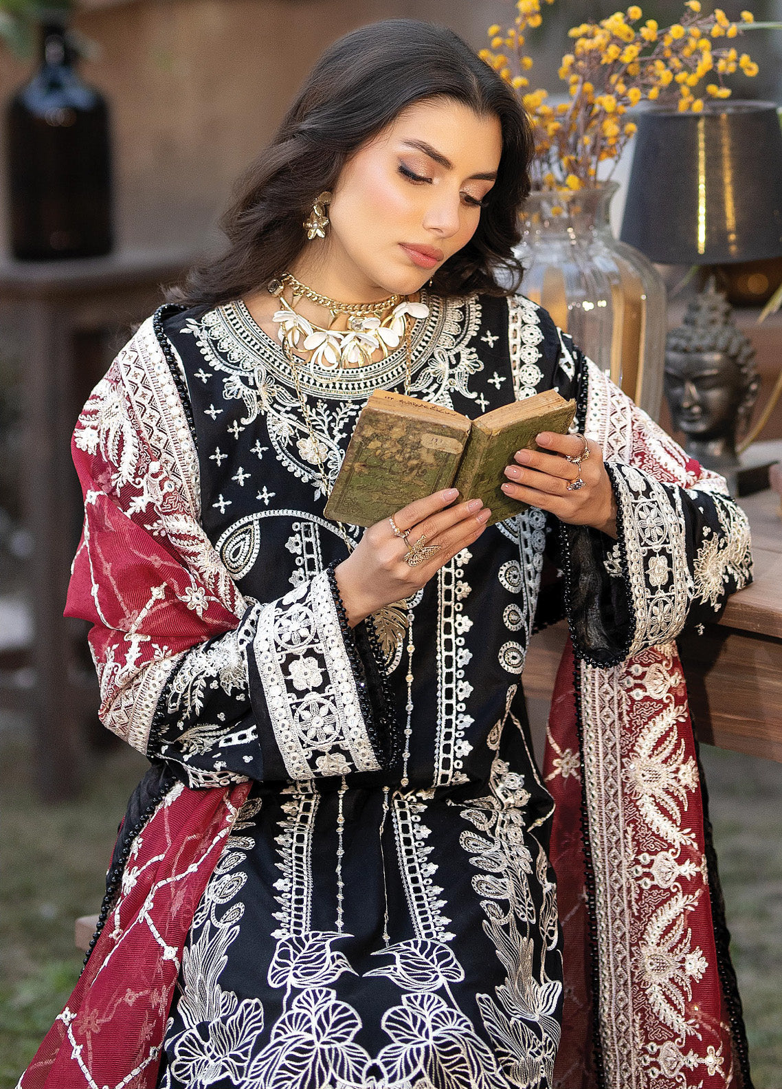 Gulposh By Serene Luxury Embroidered Lawn 3 Piece Unstitched Suit S24GLL-48-AAFIA Gulposh By Serene Luxury Embroidered Lawn 3 Piece Unstitched Suit S24GLL-48-AAFIA