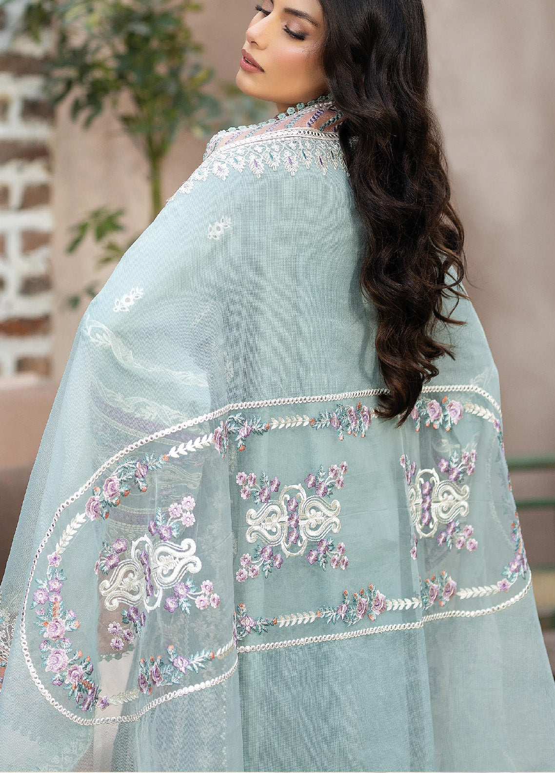 Gulposh By Serene Luxury Embroidered Lawn 3 Piece Unstitched Suit S24GLL-49-MIRHA Gulposh By Serene Luxury Embroidered Lawn 3 Piece Unstitched Suit S24GLL-49-MIRHA