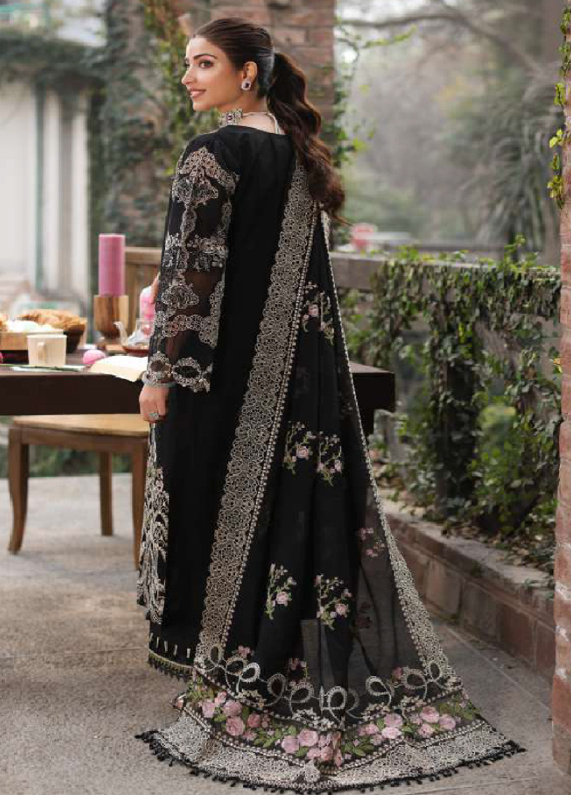 Kahf Festive Luxury Embroidered Lawn 3 Piece Unstitched Suit K24FLL-06 NOOR Kahf Festive Luxury Embroidered Lawn 3 Piece Unstitched Suit K24FLL-06 NOOR