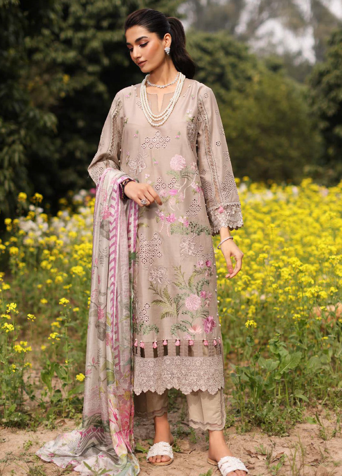Kahf Festive Luxury Embroidered Lawn 3 Piece Unstitched Suit K24FLL-12 HEER Kahf Festive Luxury Embroidered Lawn 3 Piece Unstitched Suit K24FLL-12 HEER