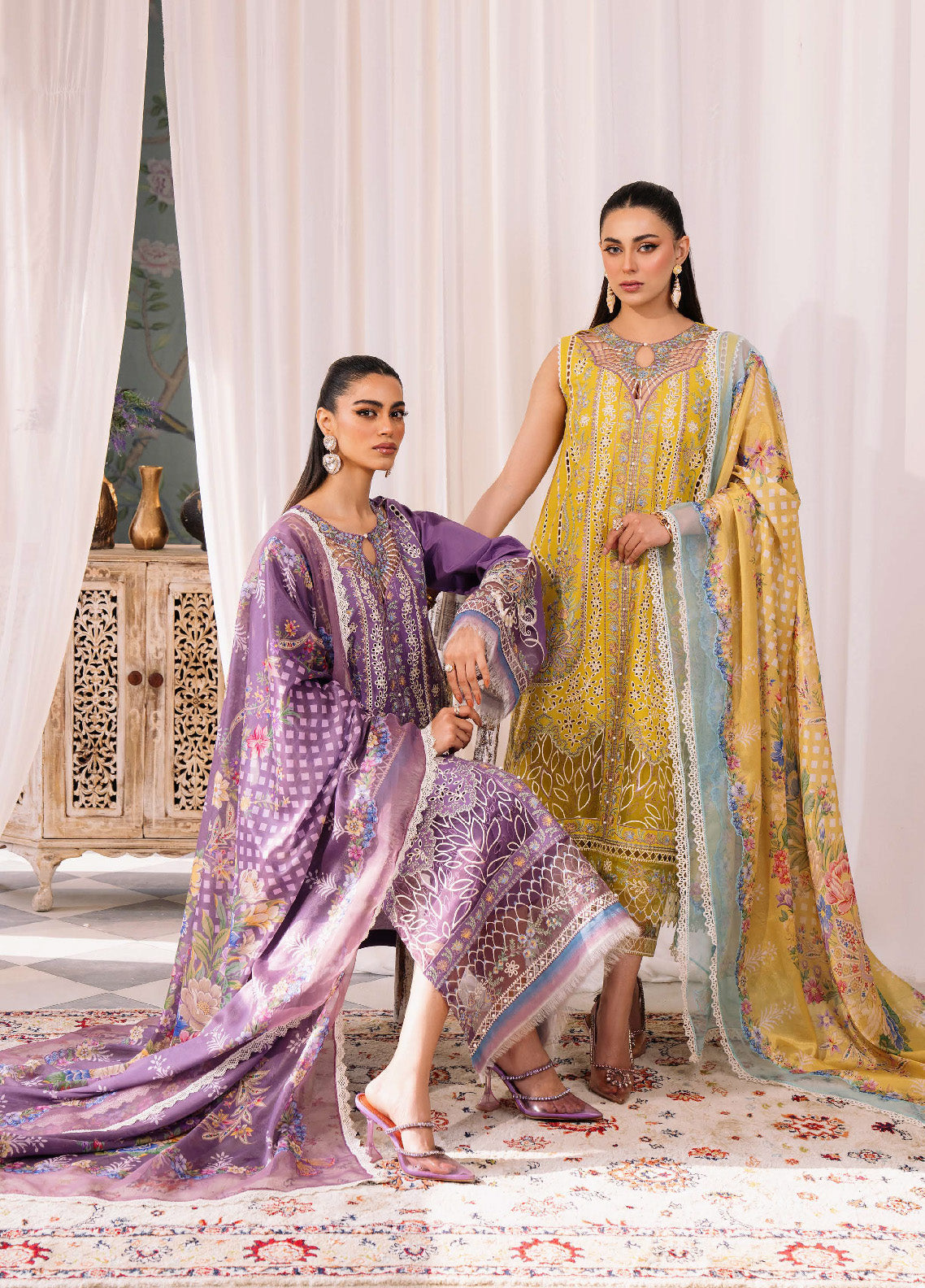 La'Hira By Bin Ilyas Embroidered Spring Lawn 3 Piece Unstitched Suit BI24LHSL-201-B La'Hira By Bin Ilyas Embroidered Spring Lawn 3 Piece Unstitched Suit BI24LHSL-201-B
