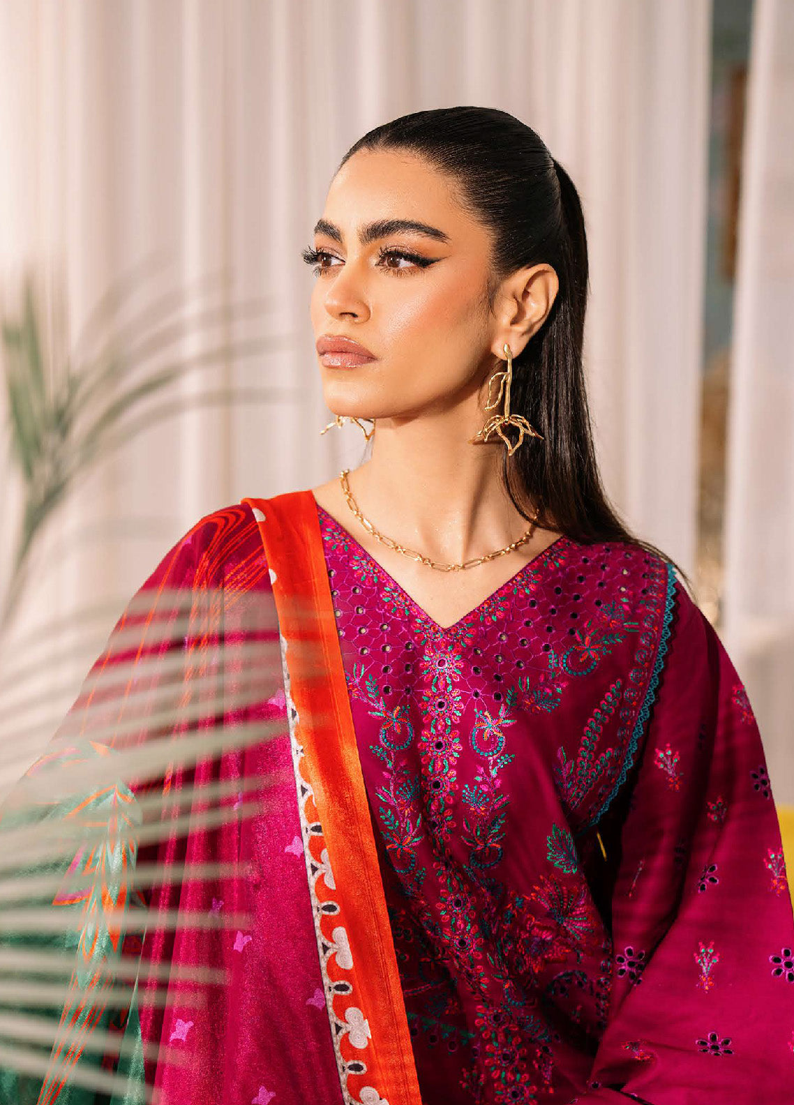 La'Hira By Bin Ilyas Embroidered Spring Lawn 3 Piece Unstitched Suit BI24LHSL-203-B La'Hira By Bin Ilyas Embroidered Spring Lawn 3 Piece Unstitched Suit BI24LHSL-203-B