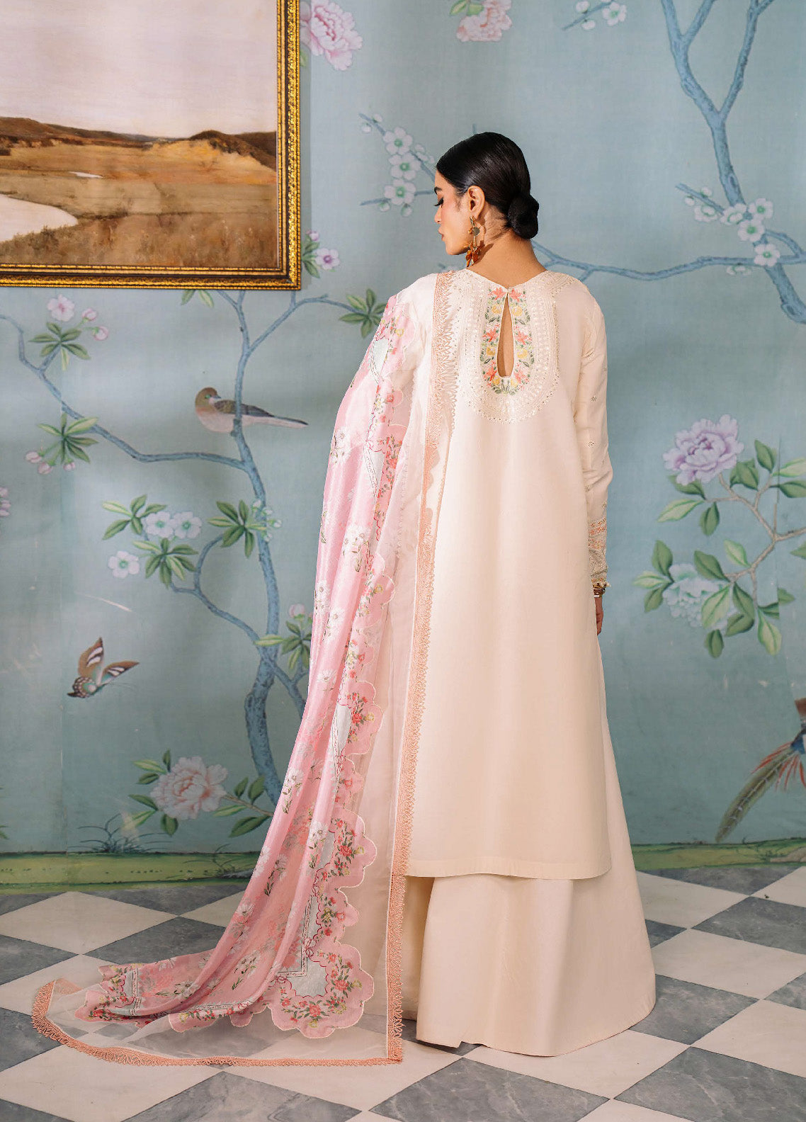 La'Hira By Bin Ilyas Embroidered Spring Lawn 3 Piece Unstitched Suit BI24LHSL-205-A La'Hira By Bin Ilyas Embroidered Spring Lawn 3 Piece Unstitched Suit BI24LHSL-205-A
