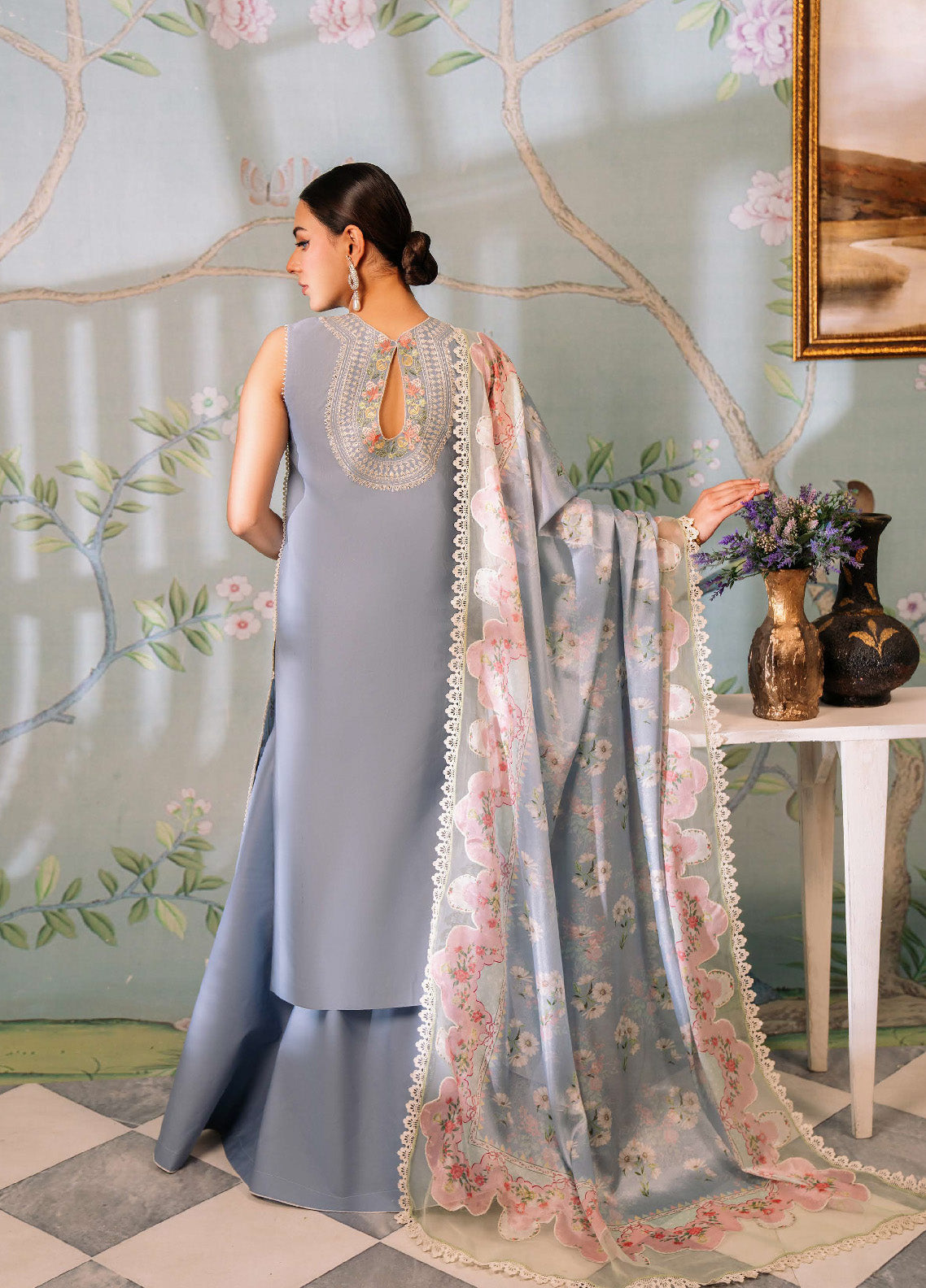 La'Hira By Bin Ilyas Embroidered Spring Lawn 3 Piece Unstitched Suit BI24LHSL-205-B La'Hira By Bin Ilyas Embroidered Spring Lawn 3 Piece Unstitched Suit BI24LHSL-205-B