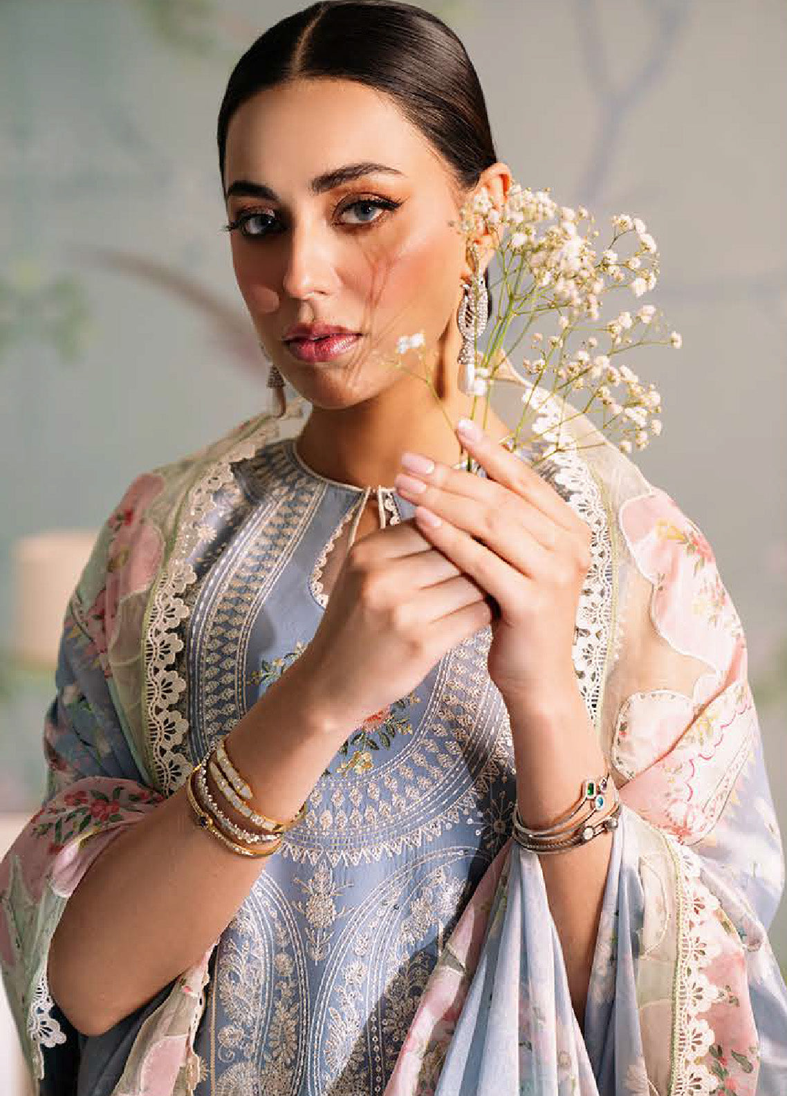 La'Hira By Bin Ilyas Embroidered Spring Lawn 3 Piece Unstitched Suit BI24LHSL-205-B La'Hira By Bin Ilyas Embroidered Spring Lawn 3 Piece Unstitched Suit BI24LHSL-205-B