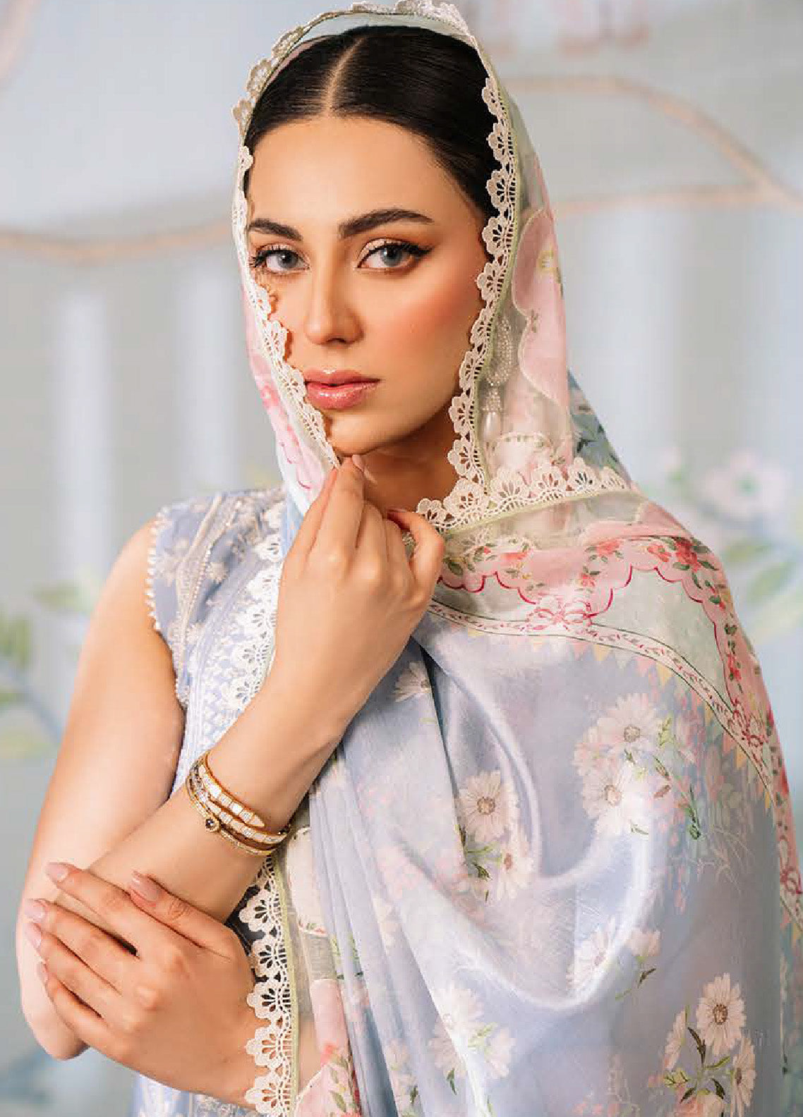 La'Hira By Bin Ilyas Embroidered Spring Lawn 3 Piece Unstitched Suit BI24LHSL-205-B La'Hira By Bin Ilyas Embroidered Spring Lawn 3 Piece Unstitched Suit BI24LHSL-205-B