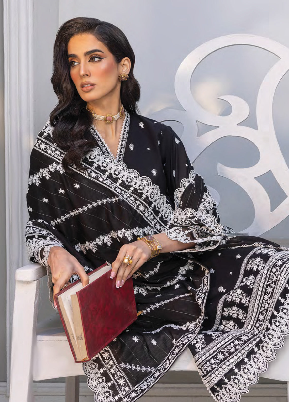 LSM Lakhany Eid Edition Embroidered Lawn 3 Piece Unstitched Suit LSM24EEL-LG-AM-0061 LSM Lakhany Eid Edition Embroidered Lawn 3 Piece Unstitched Suit LSM24EEL-LG-AM-0061