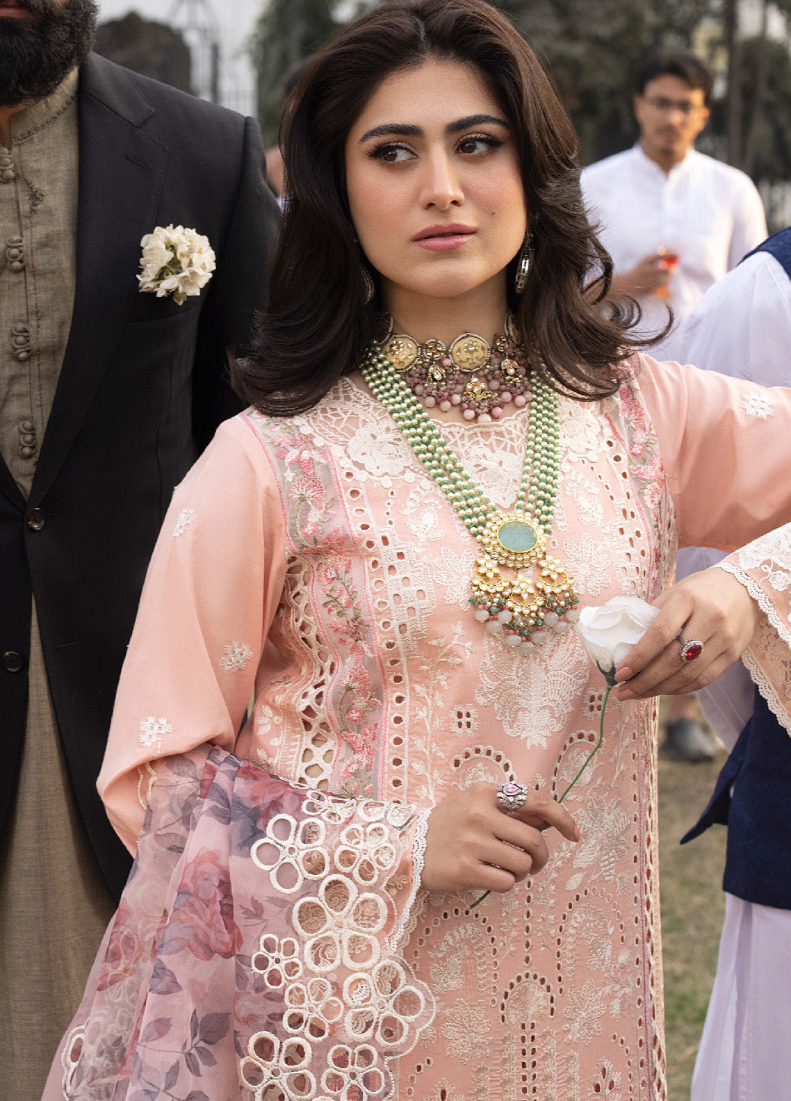 Mahrukh By Mahnur Luxury Lawn 3 Piece Unstitched Suit M24MLL-DAISY Mahrukh By Mahnur Luxury Lawn 3 Piece Unstitched Suit M24MLL-DAISY