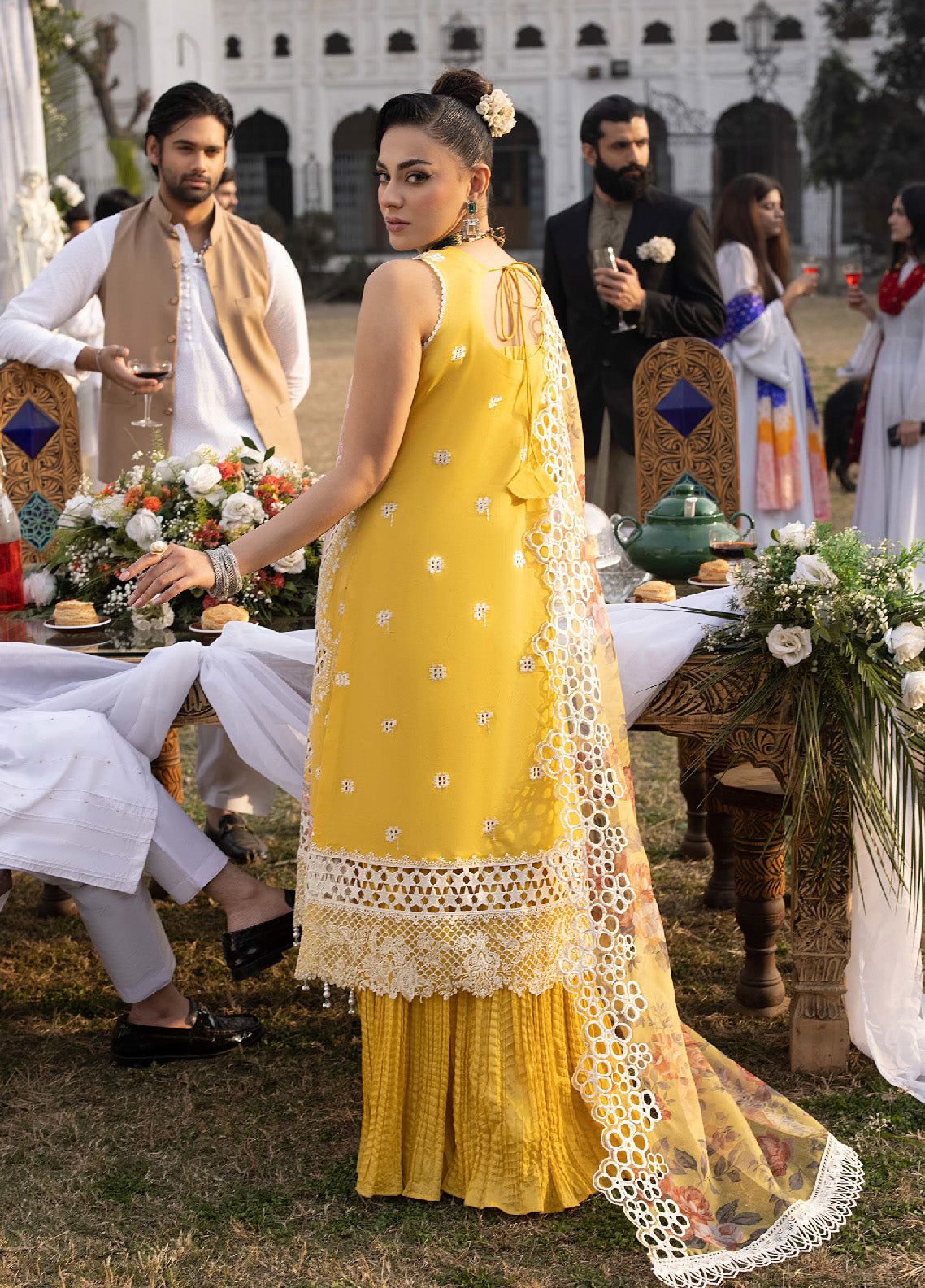 Mahrukh By Mahnur Luxury Lawn 3 Piece Unstitched Suit M24MLL-DELIA Mahrukh By Mahnur Luxury Lawn 3 Piece Unstitched Suit M24MLL-DELIA