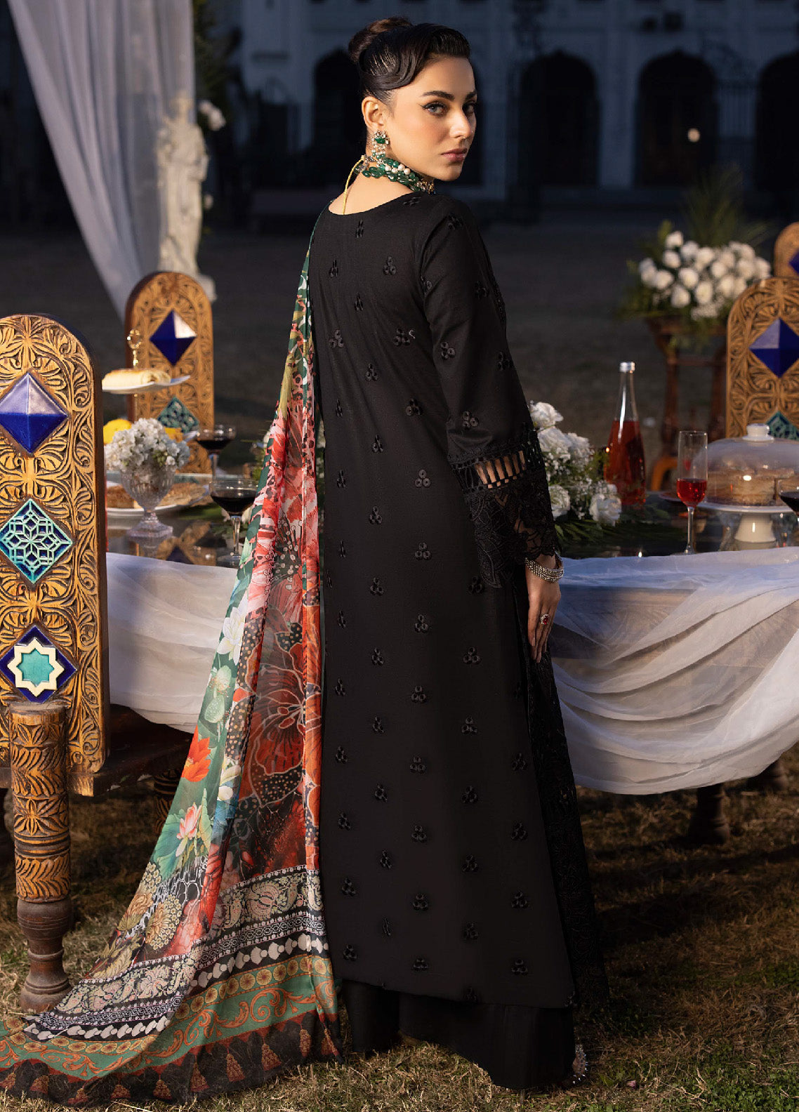 Mahrukh By Mahnur Luxury Lawn 3 Piece Unstitched Suit M24MLL-HEMAYAL Mahrukh By Mahnur Luxury Lawn 3 Piece Unstitched Suit M24MLL-HEMAYAL