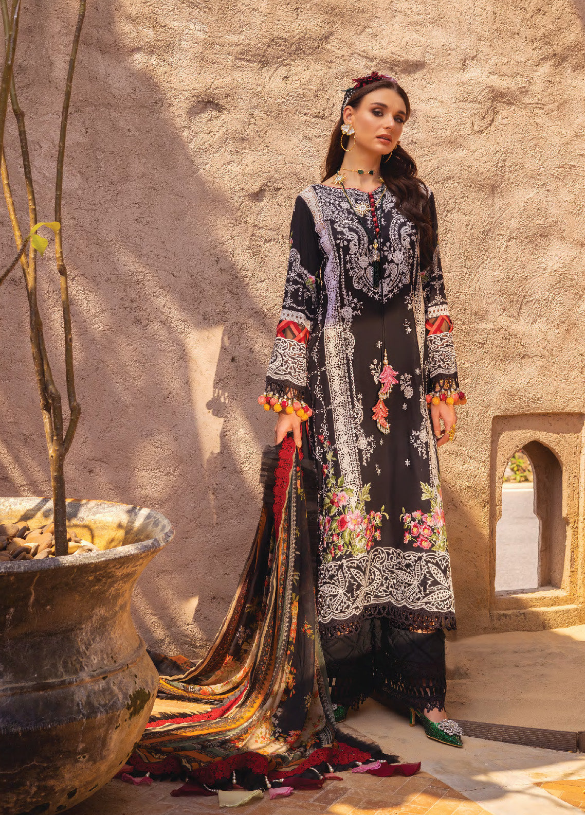 Neroli By Annus Abrar Luxury Embroidered Lawn 3 Piece Unstitched Suit AA24NLL-01 AYLA Neroli By Annus Abrar Luxury Embroidered Lawn 3 Piece Unstitched Suit AA24NLL-01 AYLA
