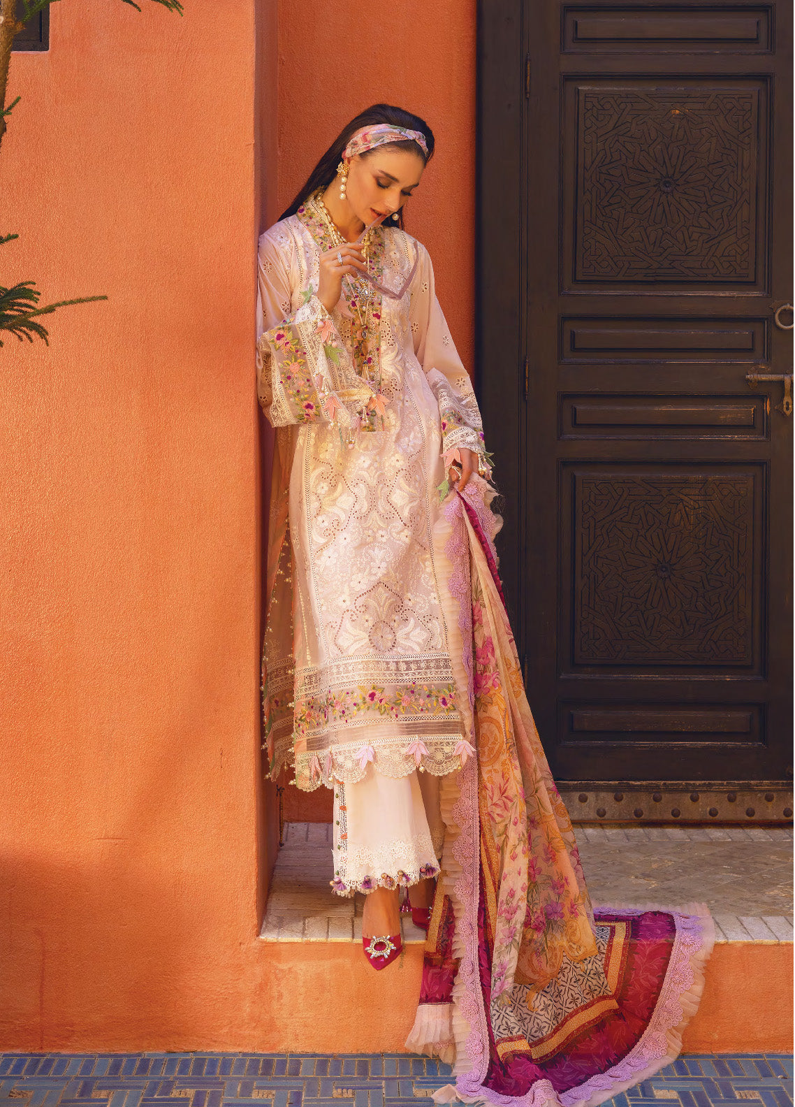 Neroli By Annus Abrar Luxury Embroidered Lawn 3 Piece Unstitched Suit AA24NLL-06 AMAL Neroli By Annus Abrar Luxury Embroidered Lawn 3 Piece Unstitched Suit AA24NLL-06 AMAL