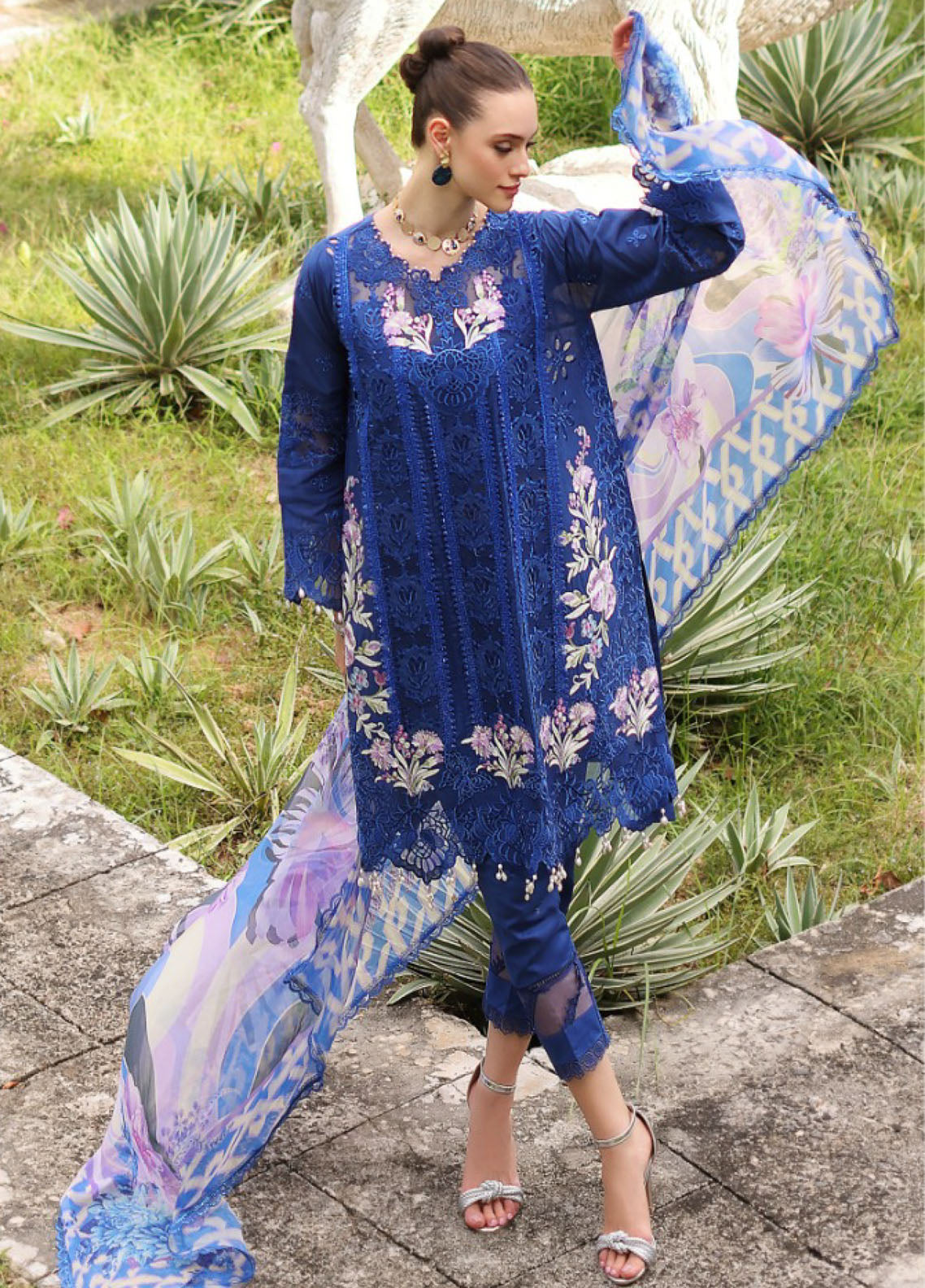 Noor By Saadia Asad Luxury Chikankari Lawn 3 Piece Unstitched Suit NBSA24LCL D-10B Noor By Saadia Asad Luxury Chikankari Lawn 3 Piece Unstitched Suit NBSA24LCL D-10B
