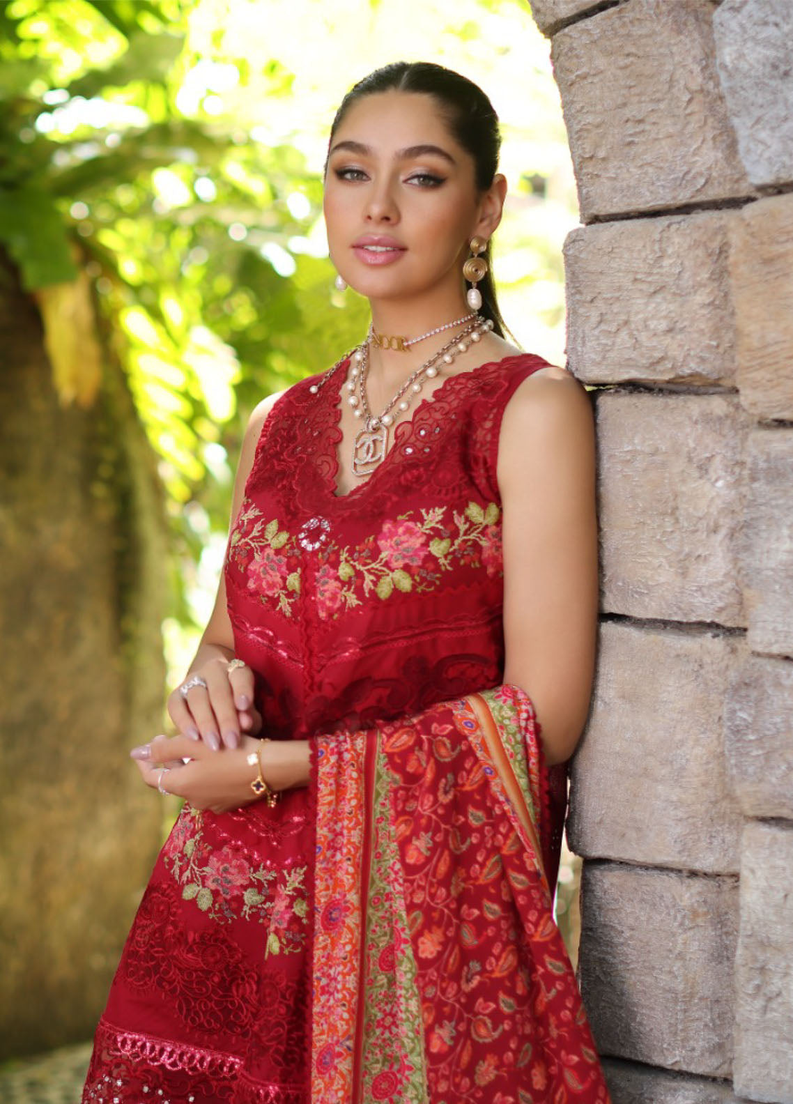 Noor By Saadia Asad Luxury Chikankari Lawn 3 Piece Unstitched Suit NBSA24LCL D-12A Noor By Saadia Asad Luxury Chikankari Lawn 3 Piece Unstitched Suit NBSA24LCL D-12A