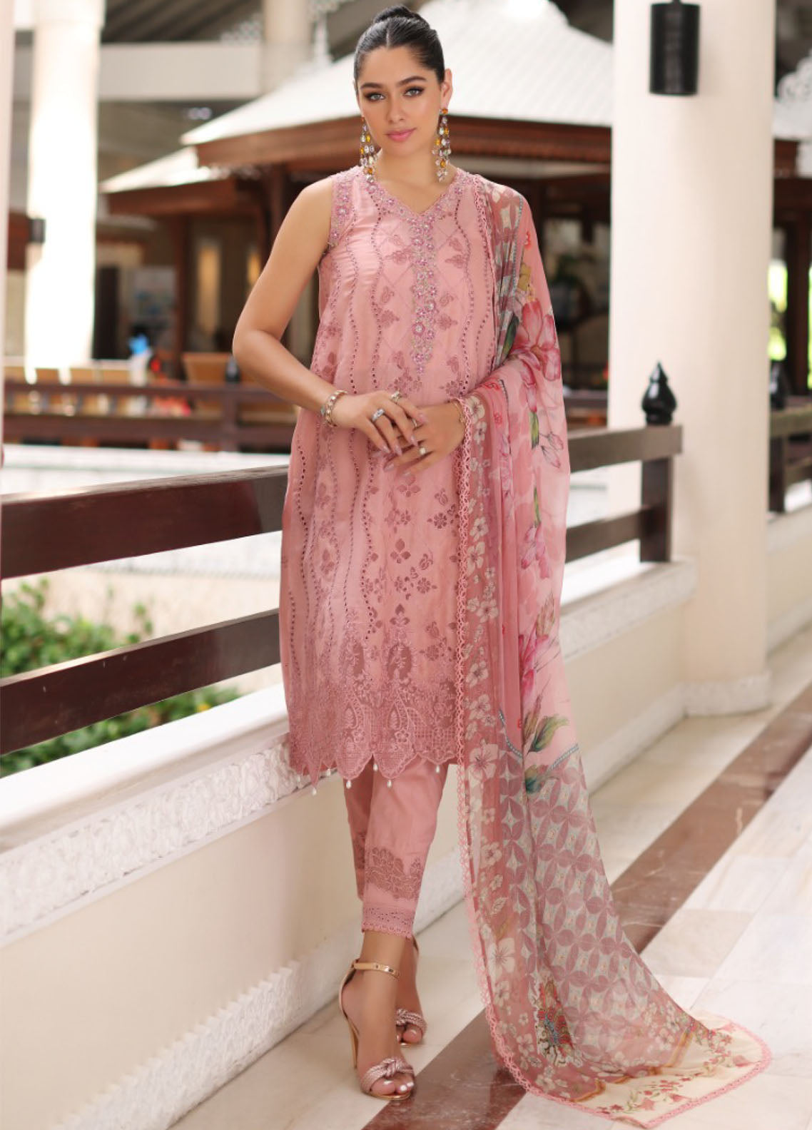 Noor By Saadia Asad Luxury Chikankari Lawn 3 Piece Unstitched Suit NBSA24LCL D-4B Noor By Saadia Asad Luxury Chikankari Lawn 3 Piece Unstitched Suit NBSA24LCL D-4B