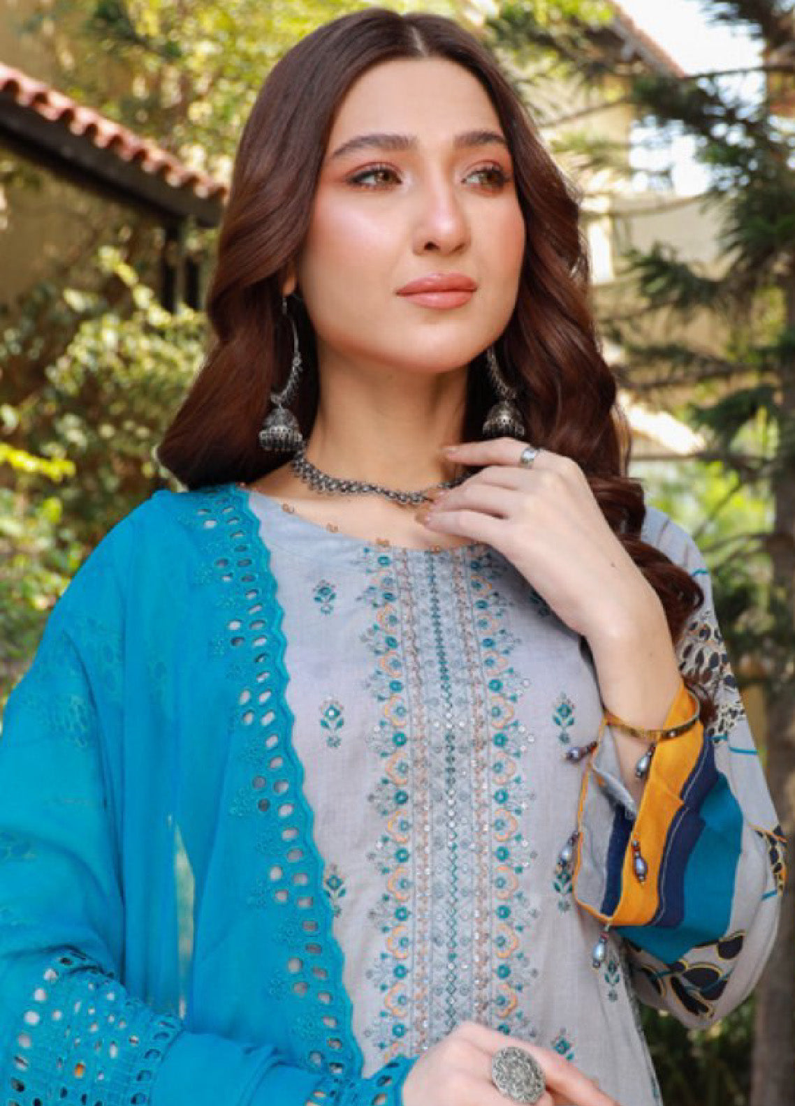 Oodhni By Schick Sequins Embroidered Digital Lawn 3 Piece Unstitched Suit S24OEDL-02 Oodhni By Schick Sequins Embroidered Digital Lawn 3 Piece Unstitched Suit S24OEDL-02