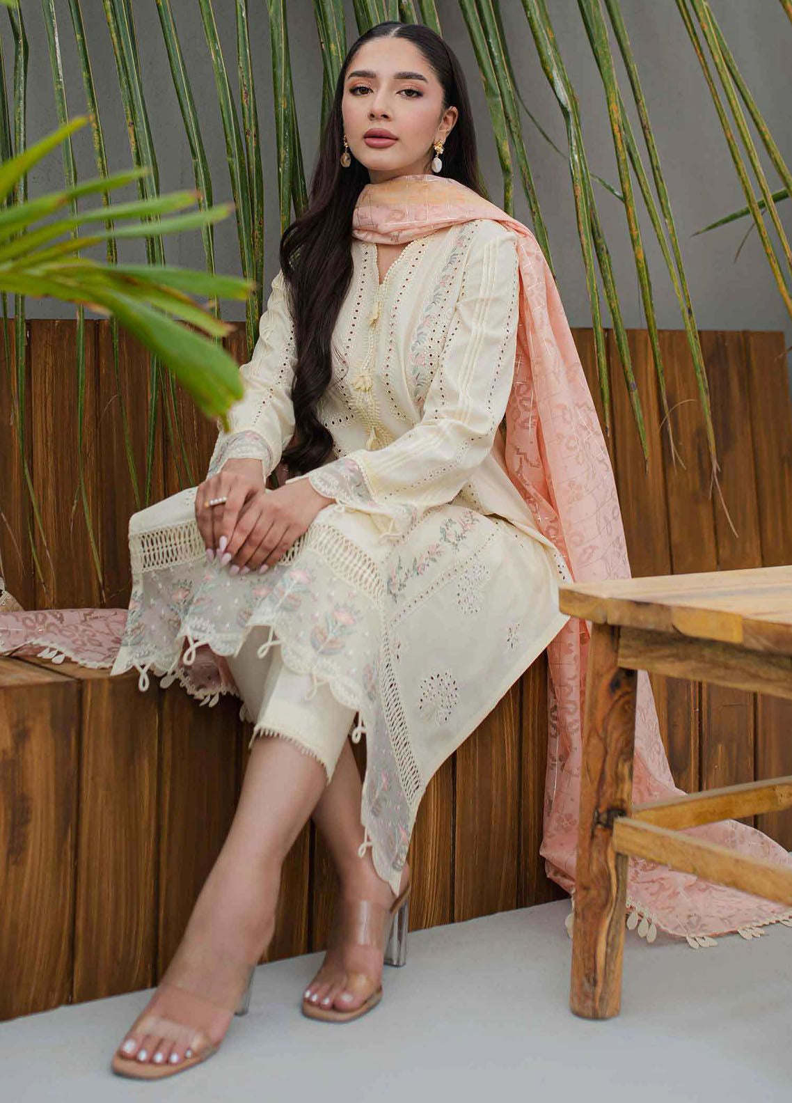 Qalamkar Qline Embroidered Lawn 3 Piece Unstitched Suit Q24QEL-05 MELIORA Qalamkar Qline Embroidered Lawn 3 Piece Unstitched Suit Q24QEL-05 MELIORA