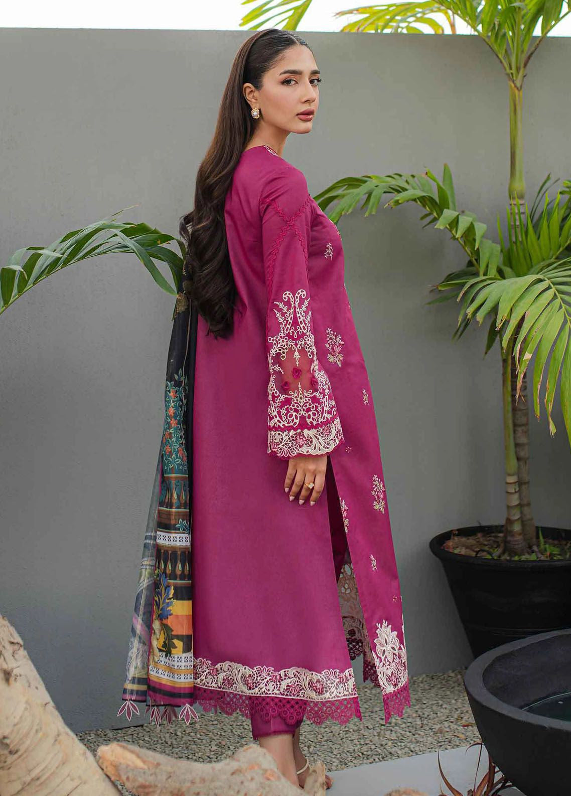 Qalamkar Qline Embroidered Lawn 3 Piece Unstitched Suit Q24QEL-16 SERAPHINA Qalamkar Qline Embroidered Lawn 3 Piece Unstitched Suit Q24QEL-16 SERAPHINA