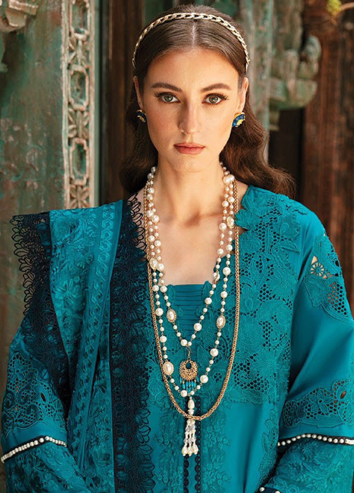 Reve By Serene Luxury Embroidered Lawn 3 Piece Unstitched Suit S24RLL SL-55 Reve By Serene Luxury Embroidered Lawn 3 Piece Unstitched Suit S24RLL SL-55