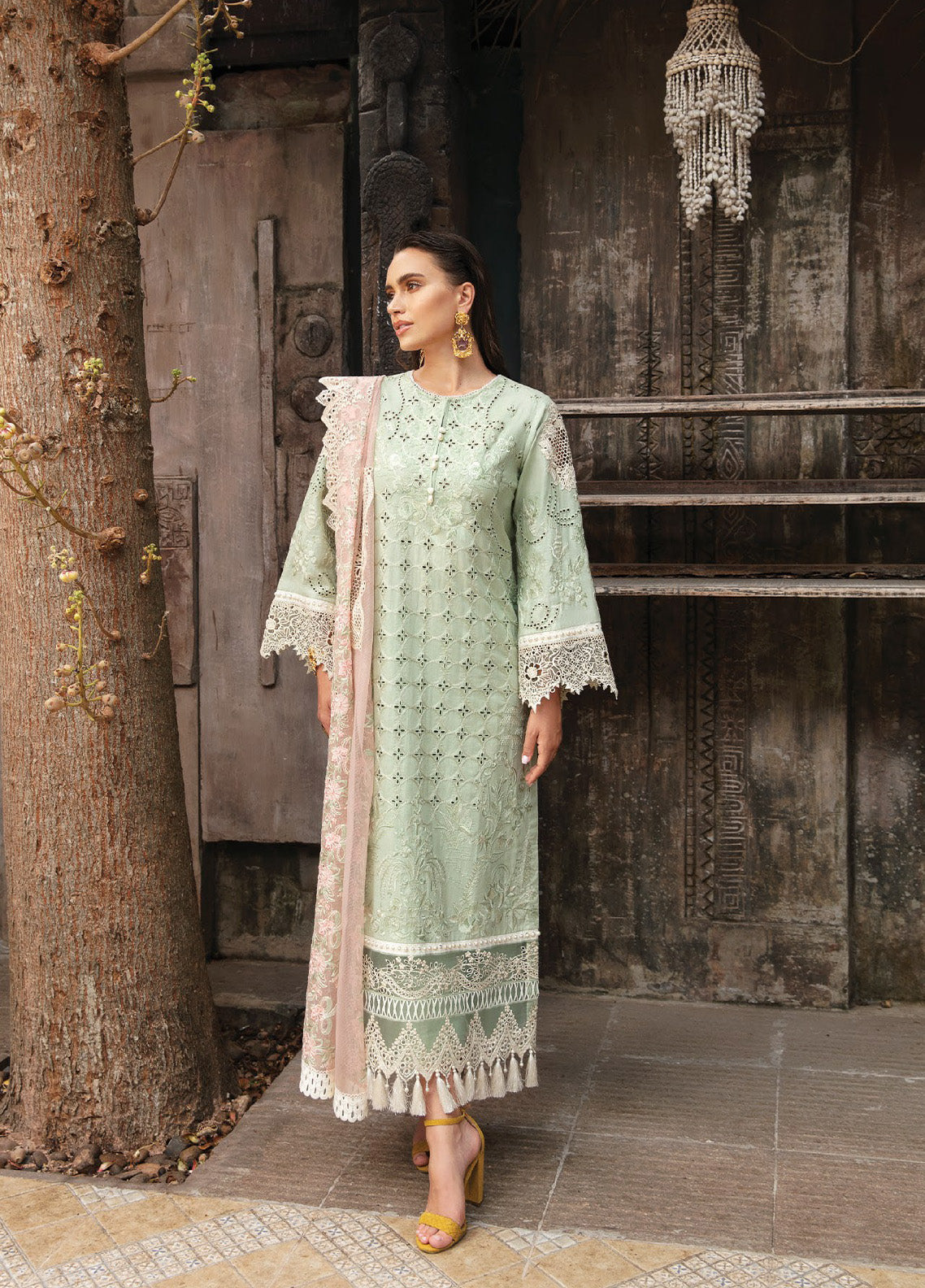 Reve By Serene Luxury Embroidered Lawn 3 Piece Unstitched Suit S24RLL SL-57 Reve By Serene Luxury Embroidered Lawn 3 Piece Unstitched Suit S24RLL SL-57