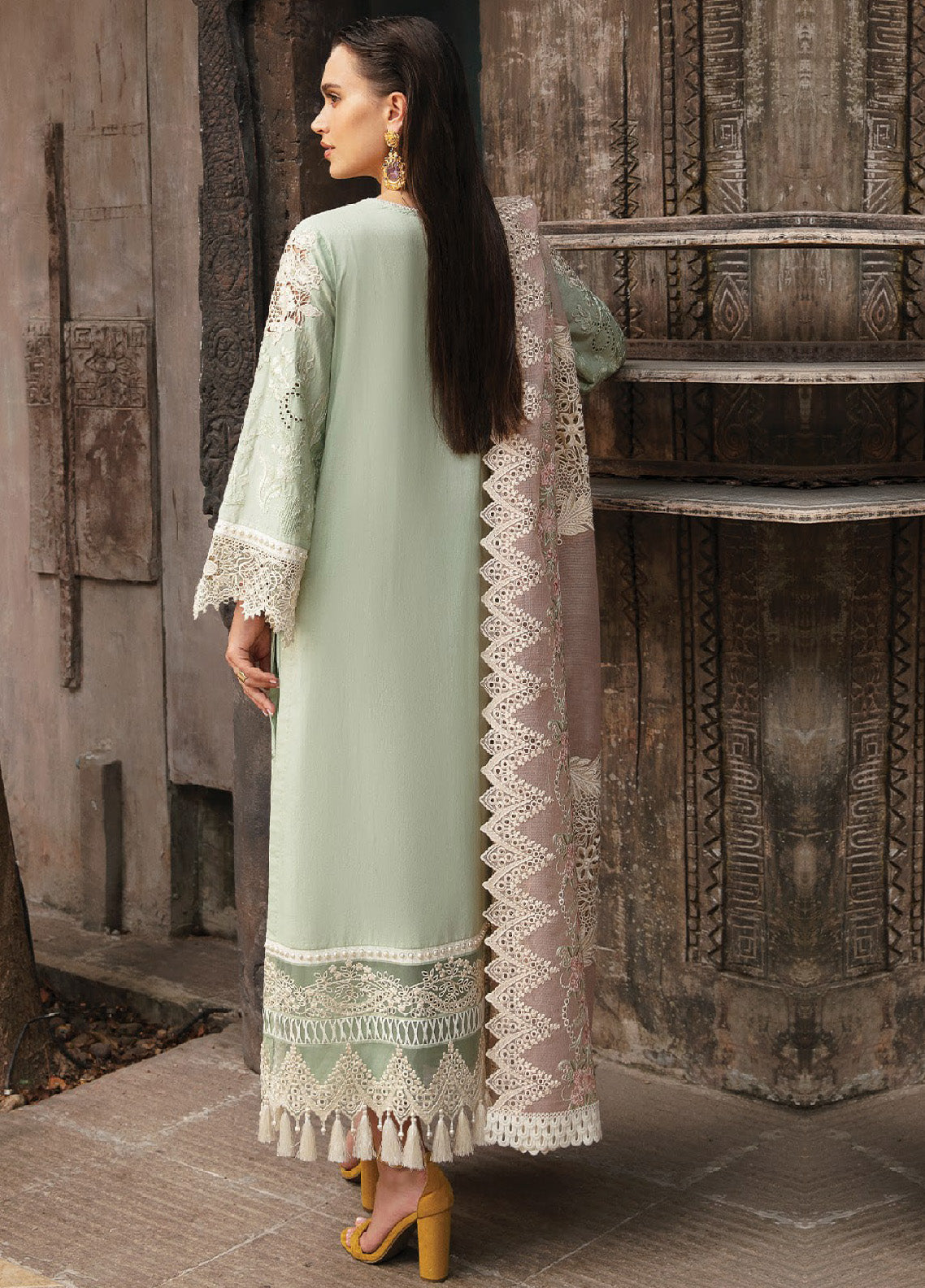 Reve By Serene Luxury Embroidered Lawn 3 Piece Unstitched Suit S24RLL SL-57 Reve By Serene Luxury Embroidered Lawn 3 Piece Unstitched Suit S24RLL SL-57