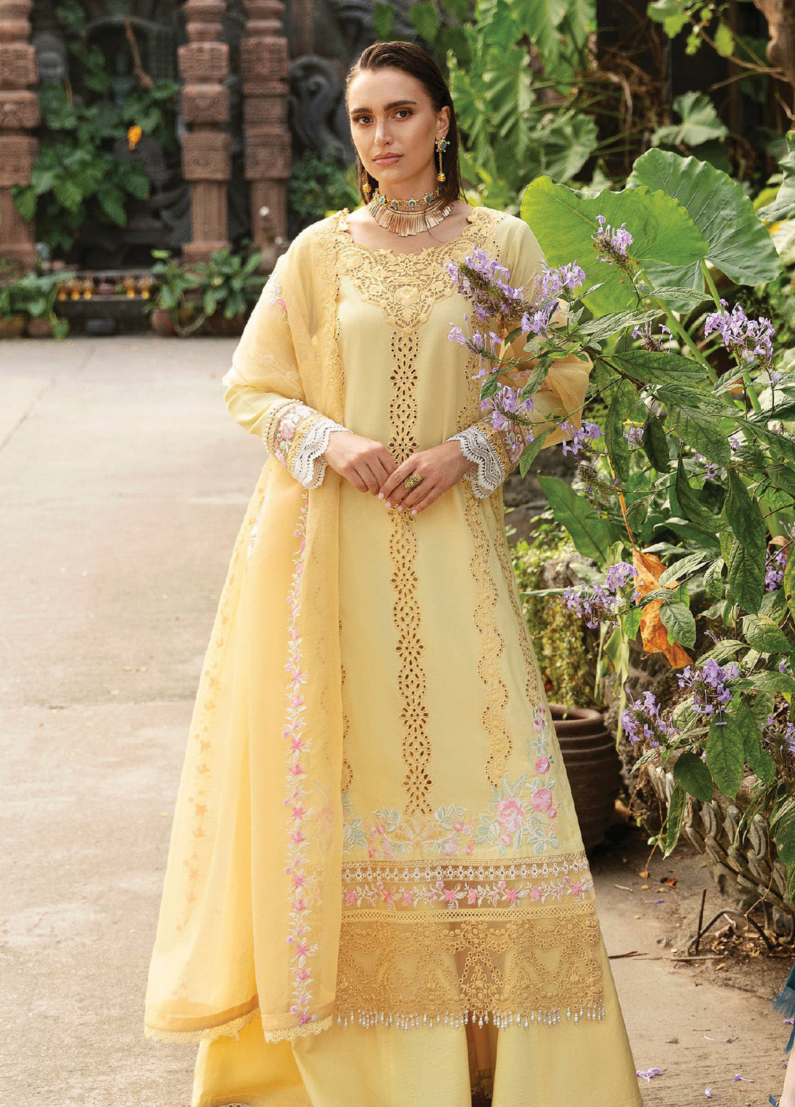 Reve By Serene Luxury Embroidered Lawn 3 Piece Unstitched Suit S24RLL SL-59 Reve By Serene Luxury Embroidered Lawn 3 Piece Unstitched Suit S24RLL SL-59