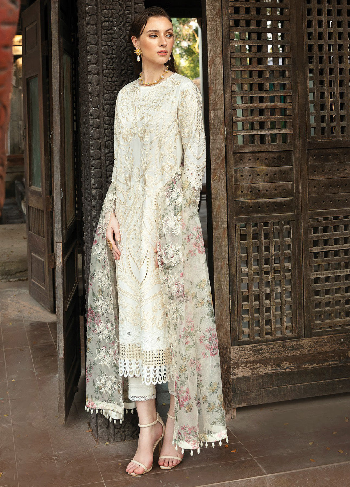 Reve By Serene Luxury Embroidered Lawn 3 Piece Unstitched Suit S24RLL SL-60 Reve By Serene Luxury Embroidered Lawn 3 Piece Unstitched Suit S24RLL SL-60