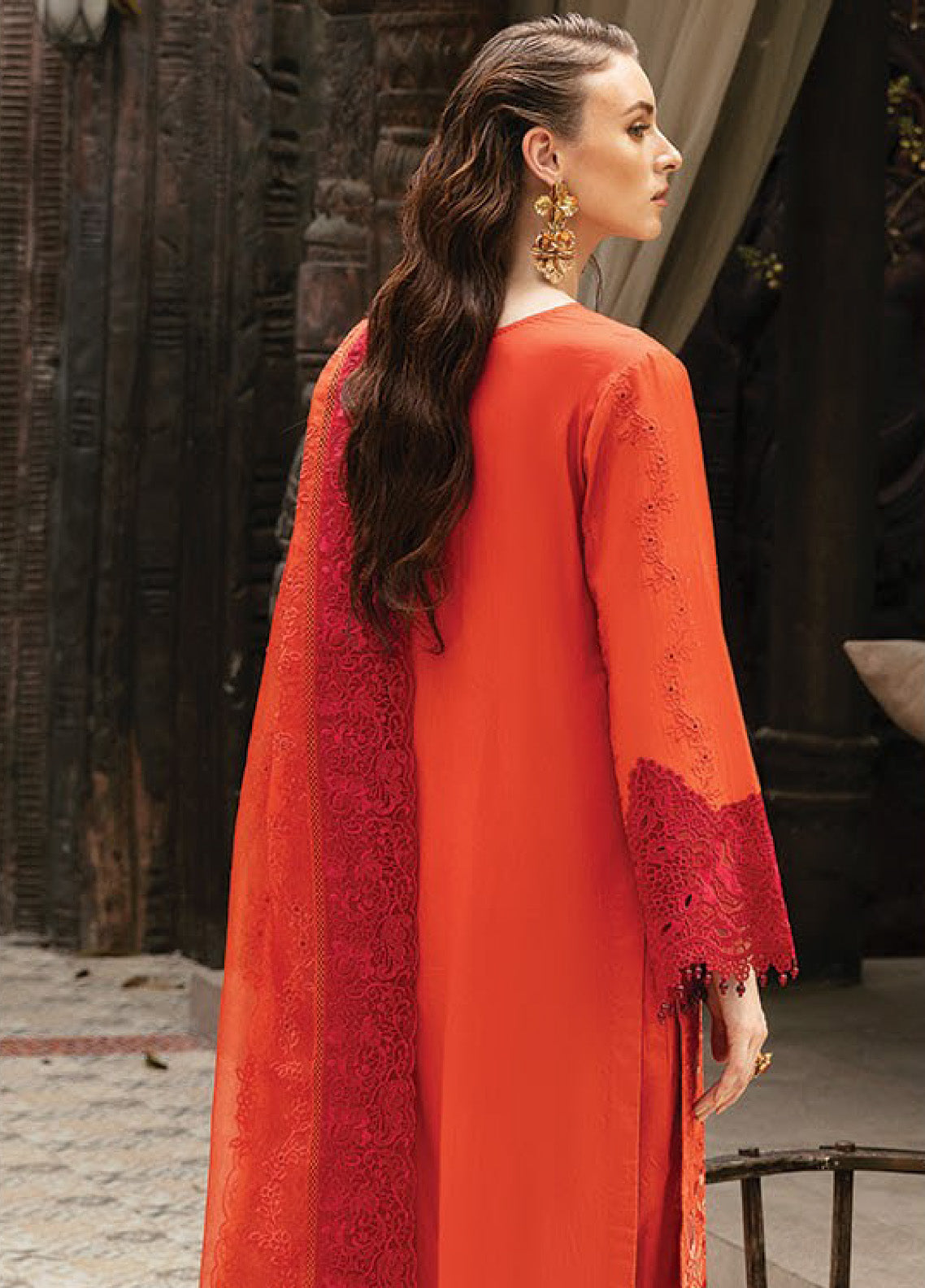 Reve By Serene Luxury Embroidered Lawn 3 Piece Unstitched Suit S24RLL SL-61 Reve By Serene Luxury Embroidered Lawn 3 Piece Unstitched Suit S24RLL SL-61