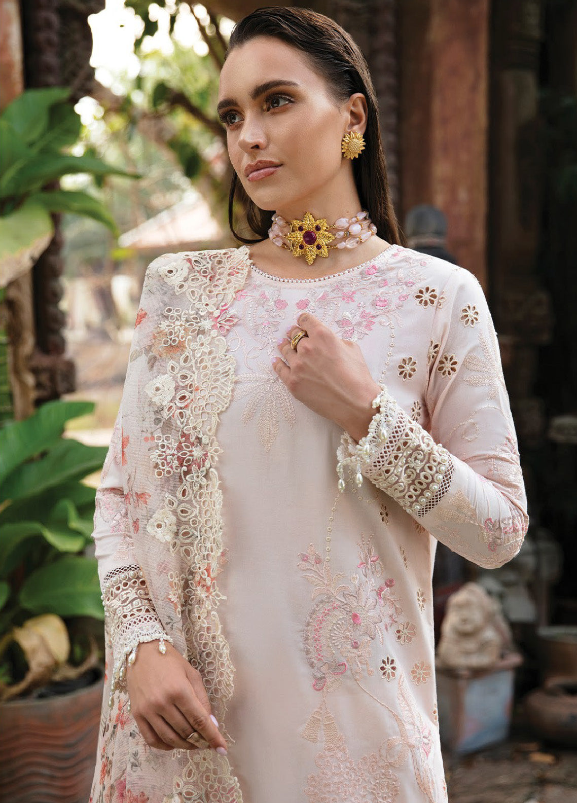 Reve By Serene Luxury Embroidered Lawn 3 Piece Unstitched Suit S24RLL SL-62 Reve By Serene Luxury Embroidered Lawn 3 Piece Unstitched Suit S24RLL SL-62