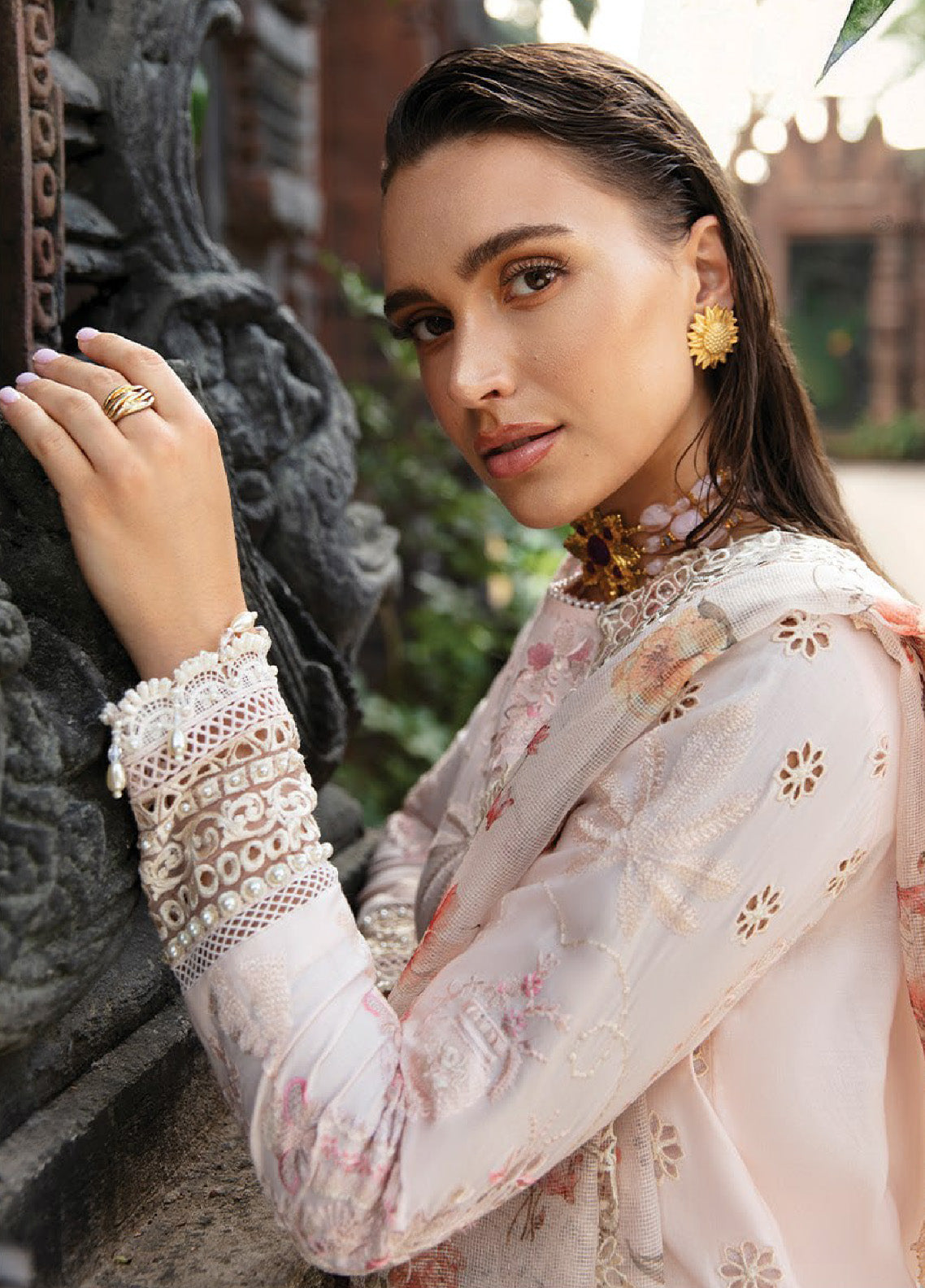 Reve By Serene Luxury Embroidered Lawn 3 Piece Unstitched Suit S24RLL SL-62 Reve By Serene Luxury Embroidered Lawn 3 Piece Unstitched Suit S24RLL SL-62