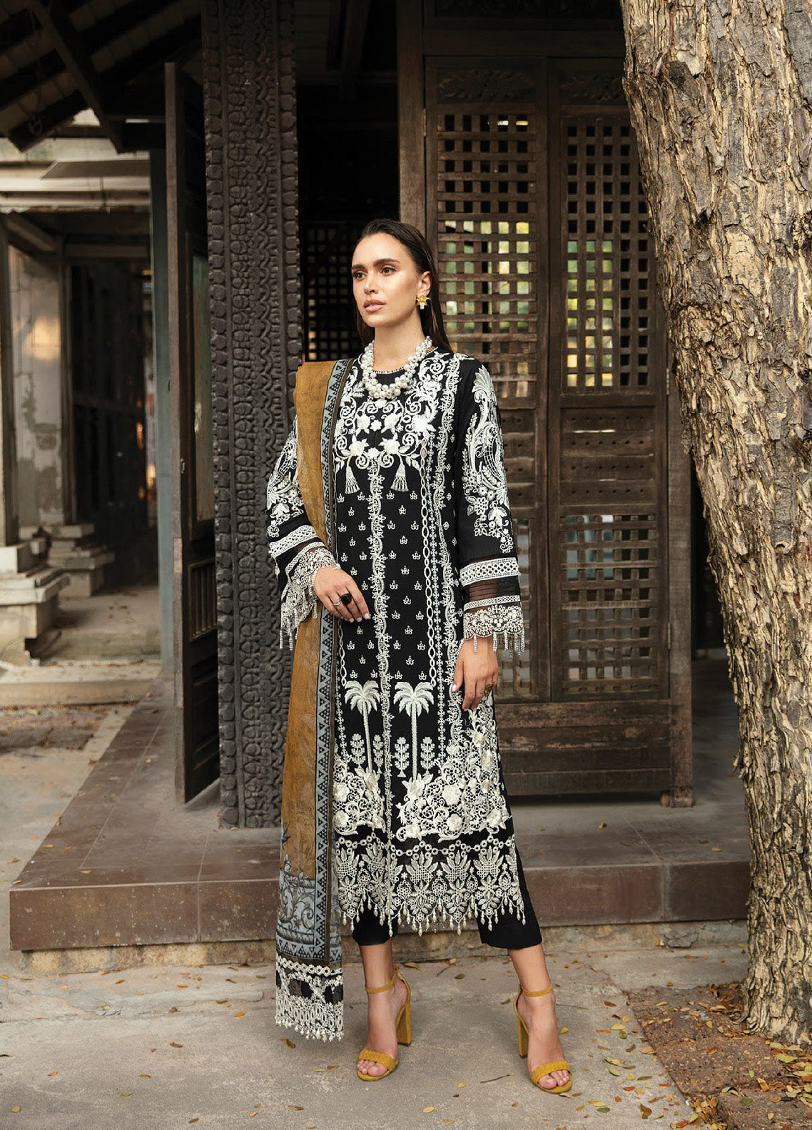 Reve By Serene Luxury Embroidered Lawn 3 Piece Unstitched Suit S24RLL SL-64 Reve By Serene Luxury Embroidered Lawn 3 Piece Unstitched Suit S24RLL SL-64