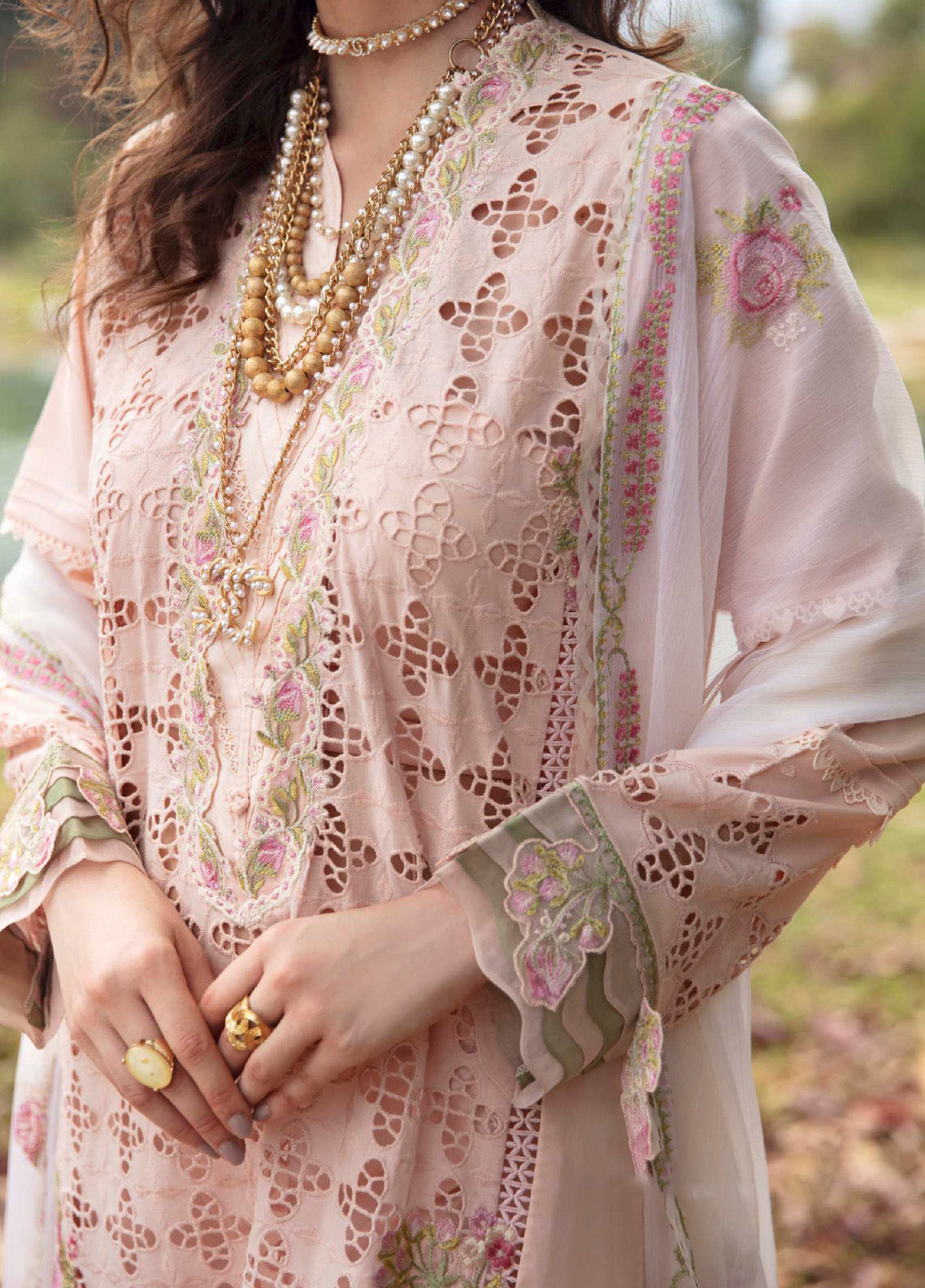 Sable Vogue Luxury Embroidered Swiss Lawn 3 Piece Unstitched Suit SV24LL-03 ASMARA Sable Vogue Luxury Embroidered Swiss Lawn 3 Piece Unstitched Suit SV24LL-03 ASMARA