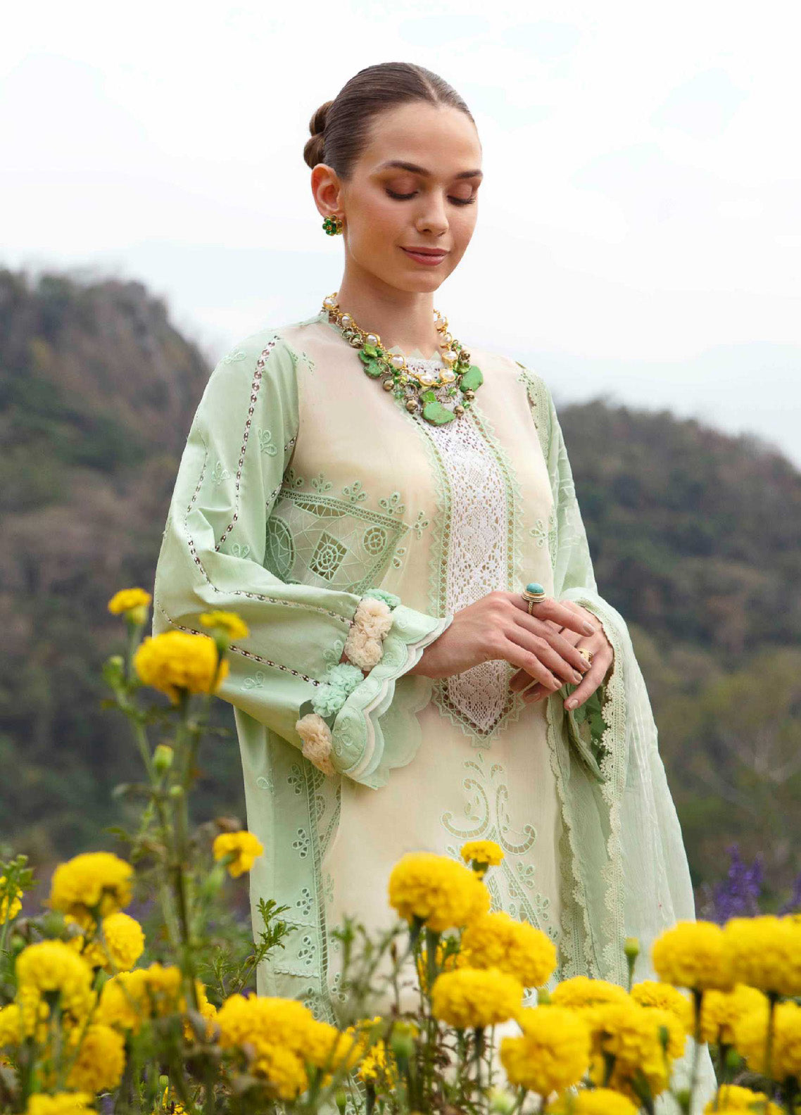 Sable Vogue Luxury Embroidered Swiss Lawn 3 Piece Unstitched Suit SV24LL-04 NISA Sable Vogue Luxury Embroidered Swiss Lawn 3 Piece Unstitched Suit SV24LL-04 NISA