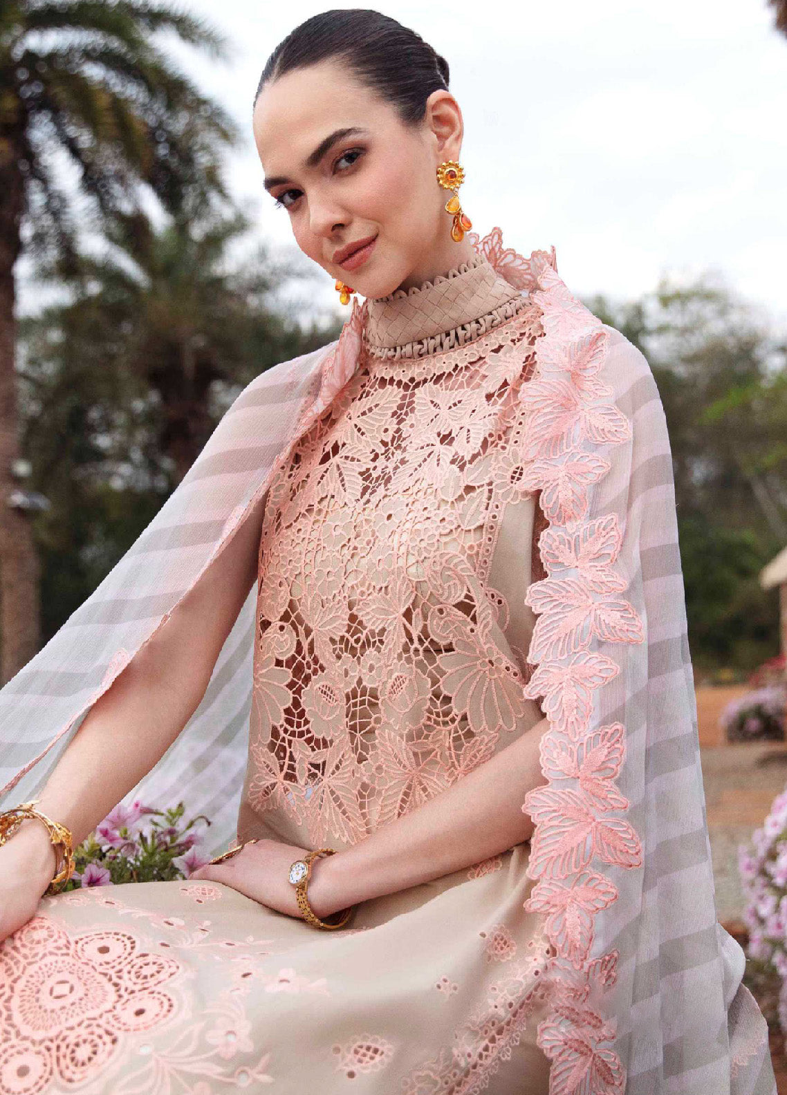 Sable Vogue Luxury Embroidered Swiss Lawn 3 Piece Unstitched Suit SV24LL-06 CLARA Sable Vogue Luxury Embroidered Swiss Lawn 3 Piece Unstitched Suit SV24LL-06 CLARA