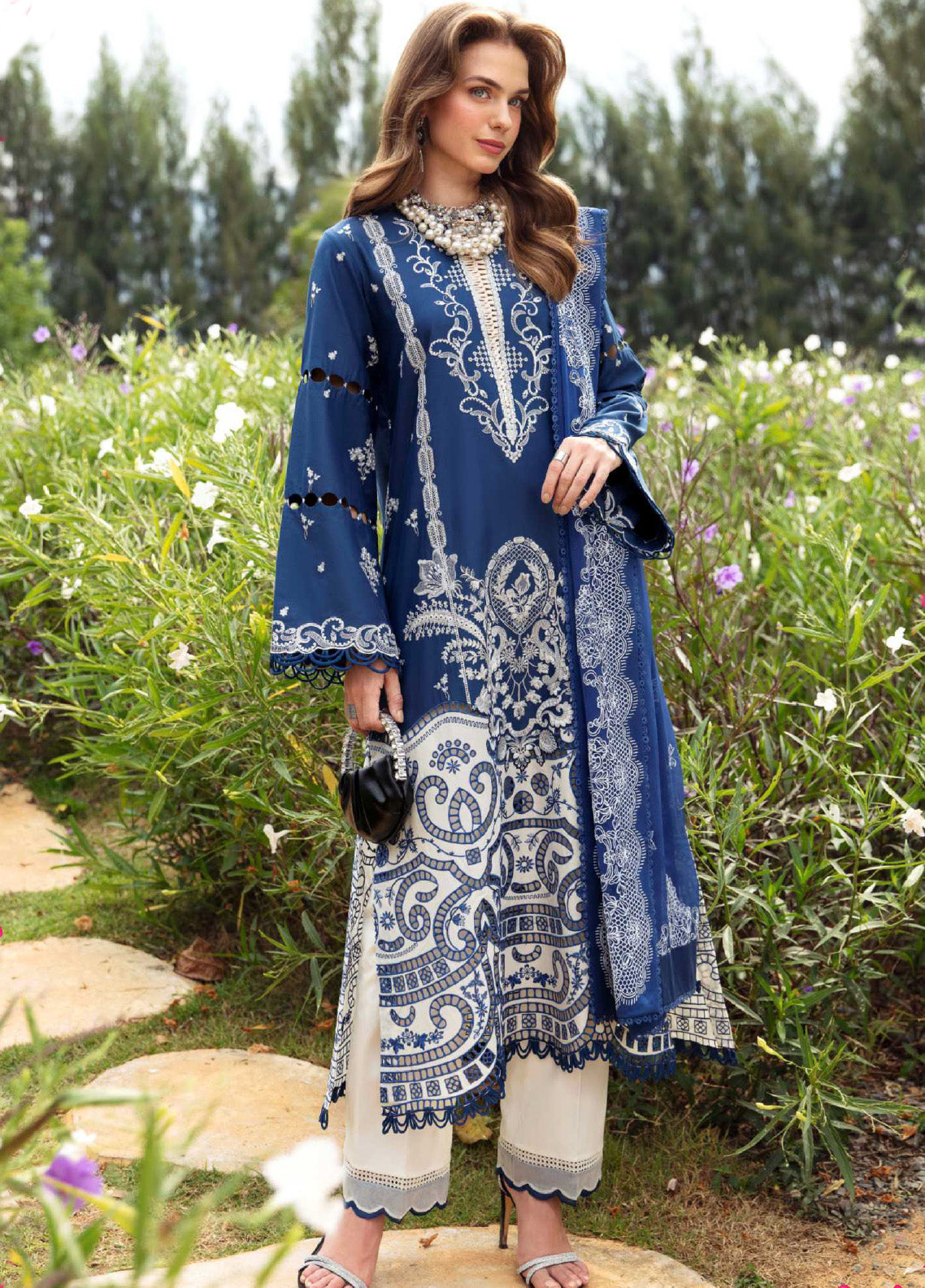 Sable Vogue Luxury Embroidered Lawn 3 Piece Unstitched Suit SV24LL-09 AFINA Sable Vogue Luxury Embroidered Lawn 3 Piece Unstitched Suit SV24LL-09 AFINA