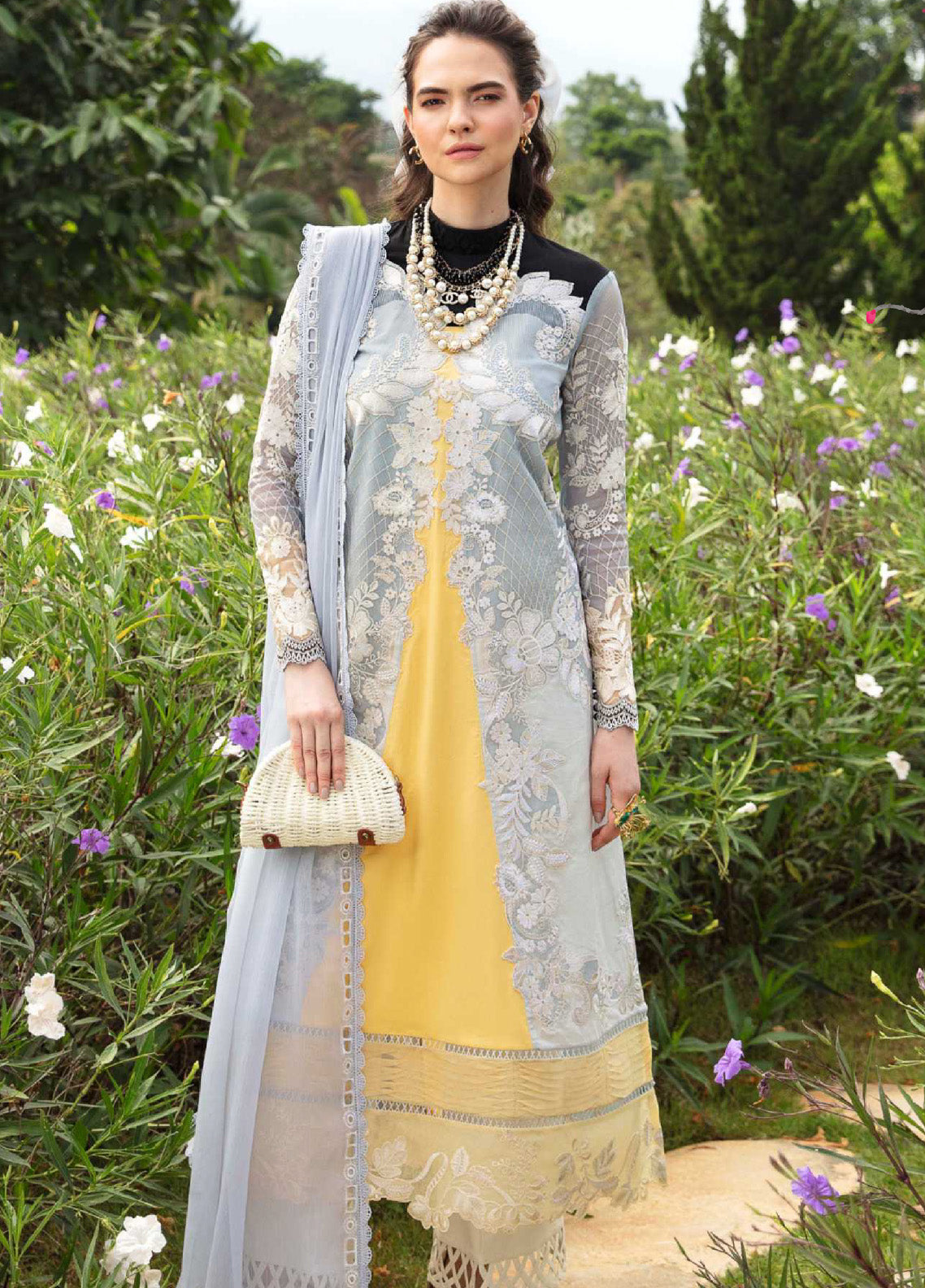 Sable Vogue Luxury Embroidered Lawn 3 Piece Unstitched Suit SV24LL-11 LEENA Sable Vogue Luxury Embroidered Lawn 3 Piece Unstitched Suit SV24LL-11 LEENA