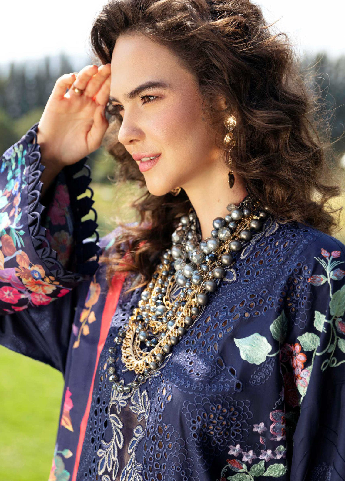 Sable Vogue Luxury Embroidered Lawn 3 Piece Unstitched Suit SV24LL-13 BLOSSOM Sable Vogue Luxury Embroidered Lawn 3 Piece Unstitched Suit SV24LL-13 BLOSSOM