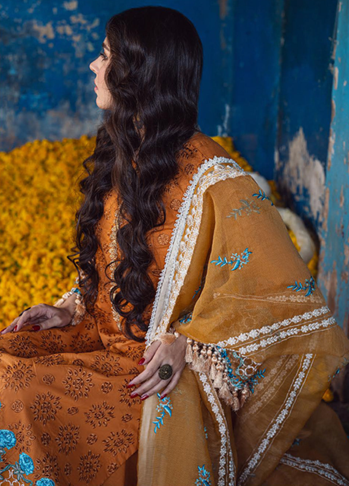 Sahakari By Sahane Chikankari Lawn 3 Piece Unstitched Suit S24SKCL CT-10002 MASHAL Sahakari By Sahane Chikankari Lawn 3 Piece Unstitched Suit S24SKCL CT-10002 MASHAL