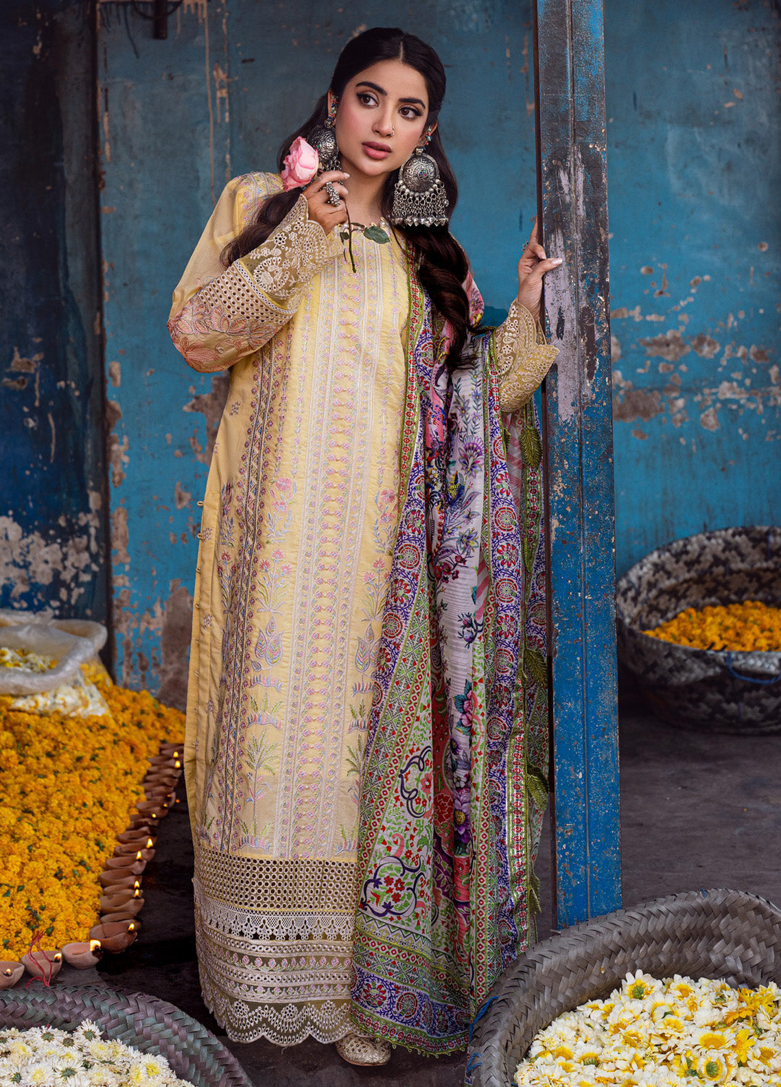 Sahakari By Sahane Chikankari Lawn 3 Piece Unstitched Suit S24SKCL CT-10003 ZEENAT Sahakari By Sahane Chikankari Lawn 3 Piece Unstitched Suit S24SKCL CT-10003 ZEENAT